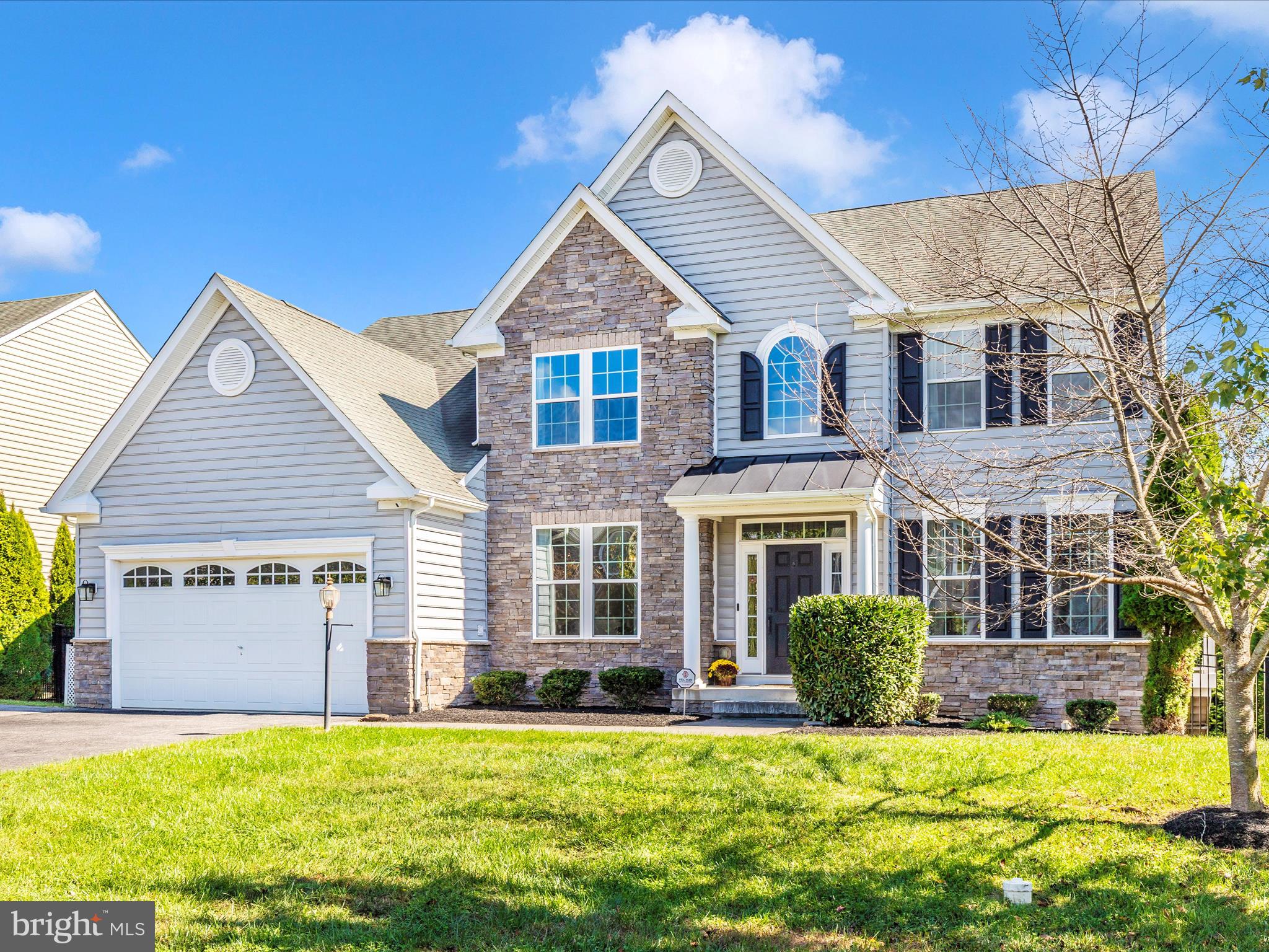 WOODRIDGE - Residential