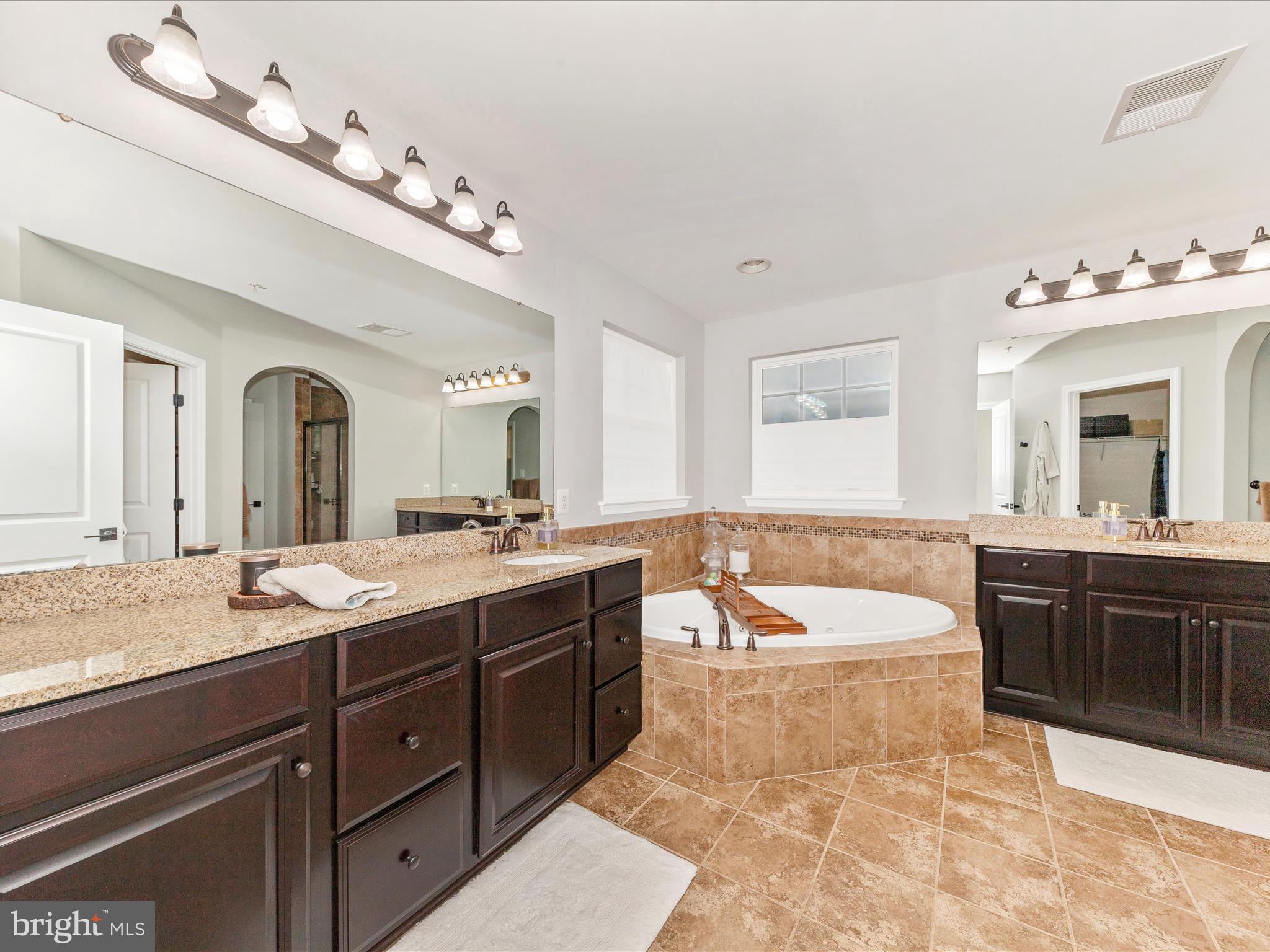 WOODRIDGE - Residential