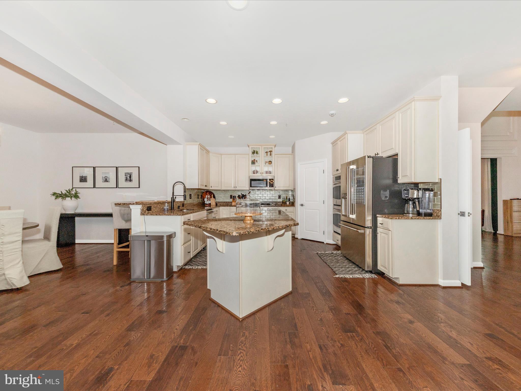 WOODRIDGE - Residential