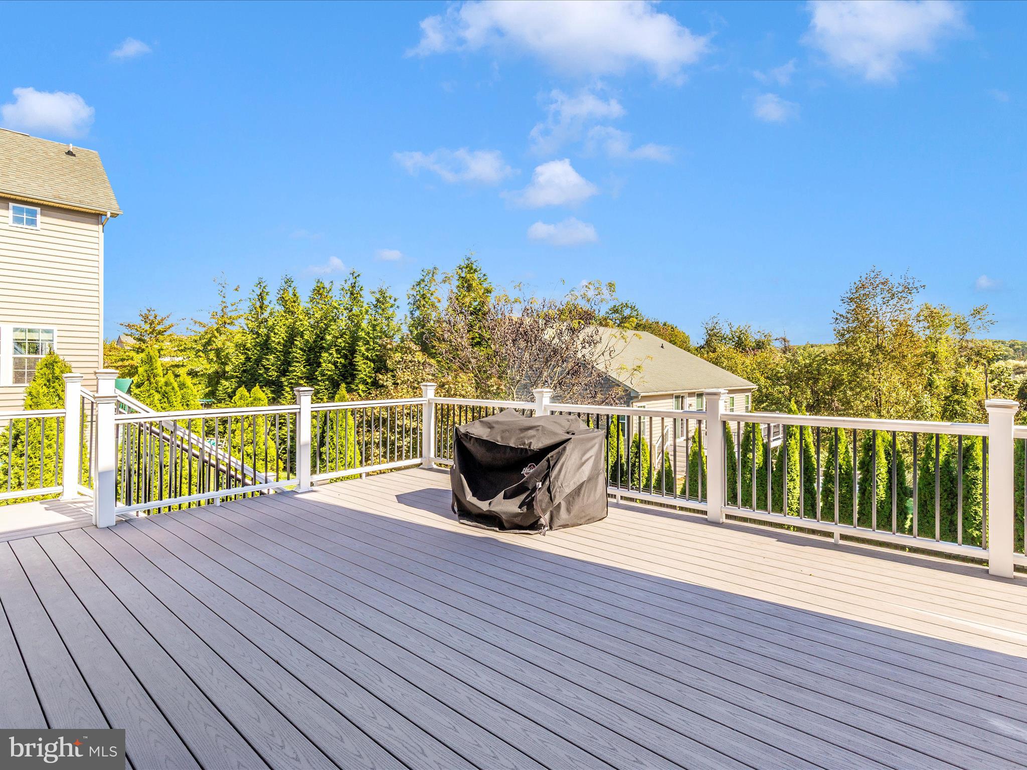 WOODRIDGE - Residential