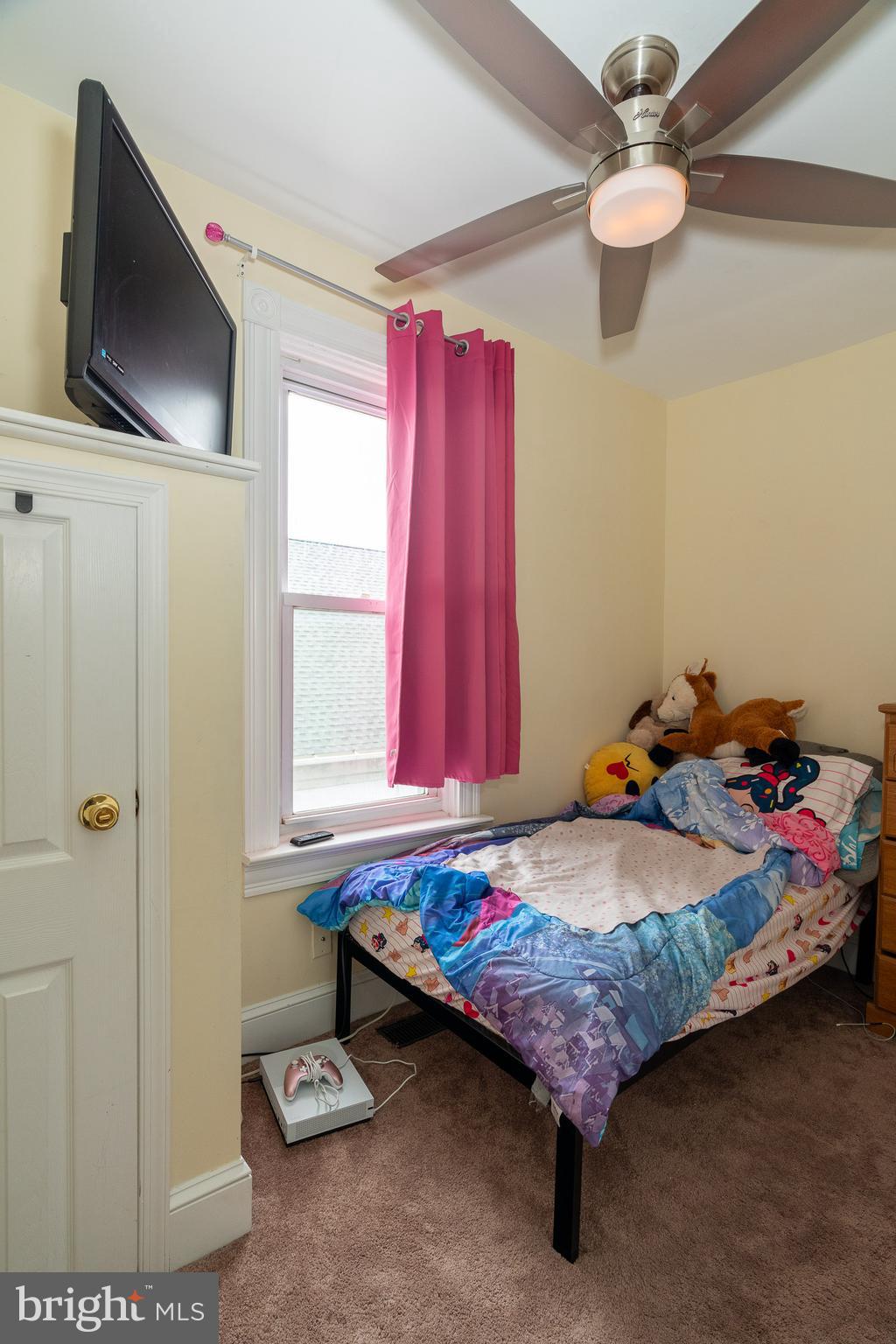 NEW HOLLAND BOROUGH - Residential