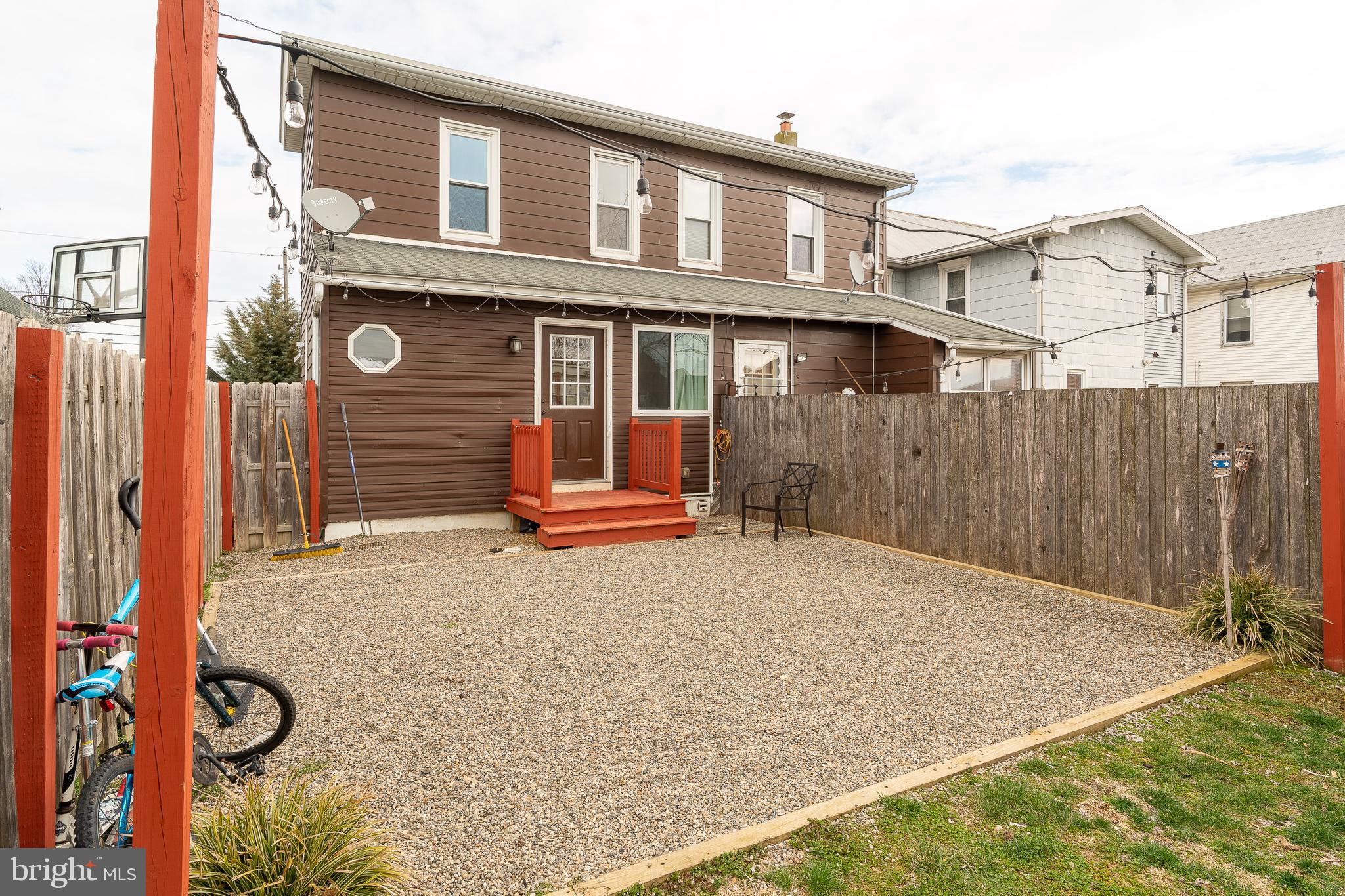 NEW HOLLAND BOROUGH - Residential