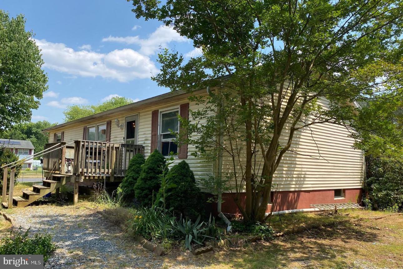 656 NOTTINGHAM DRIVE