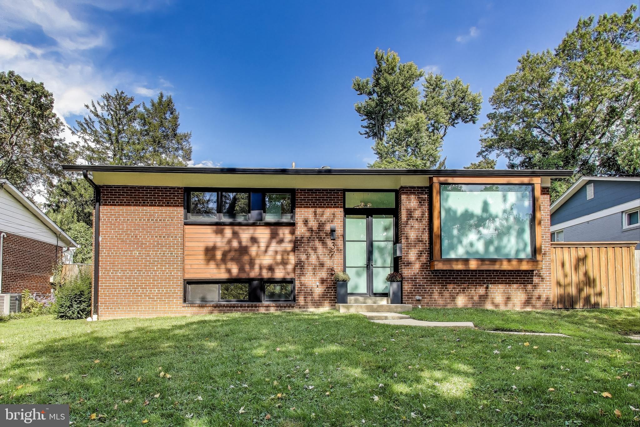 NEWPORT HILLS - Residential Lease