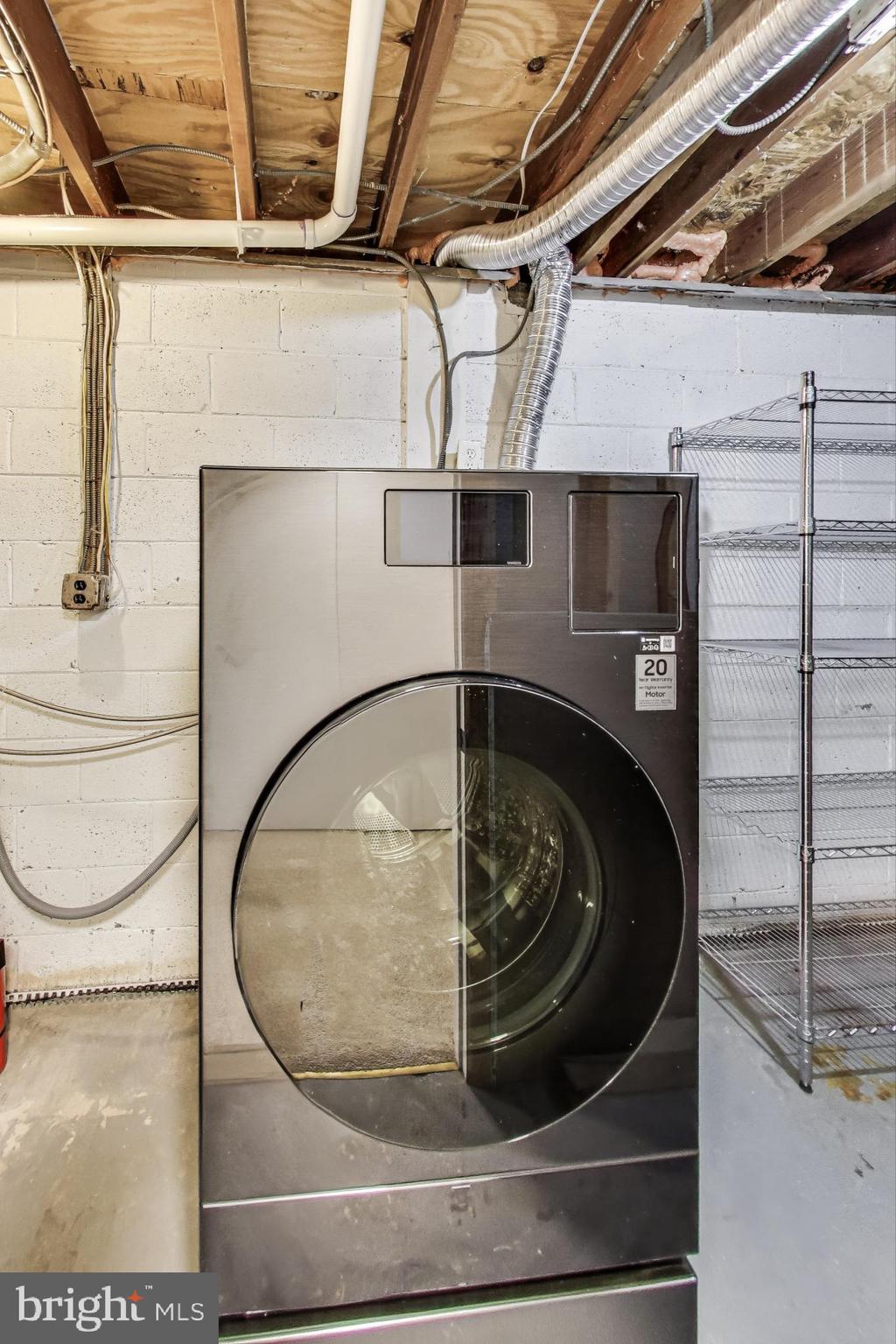 NEWPORT HILLS - Residential Lease