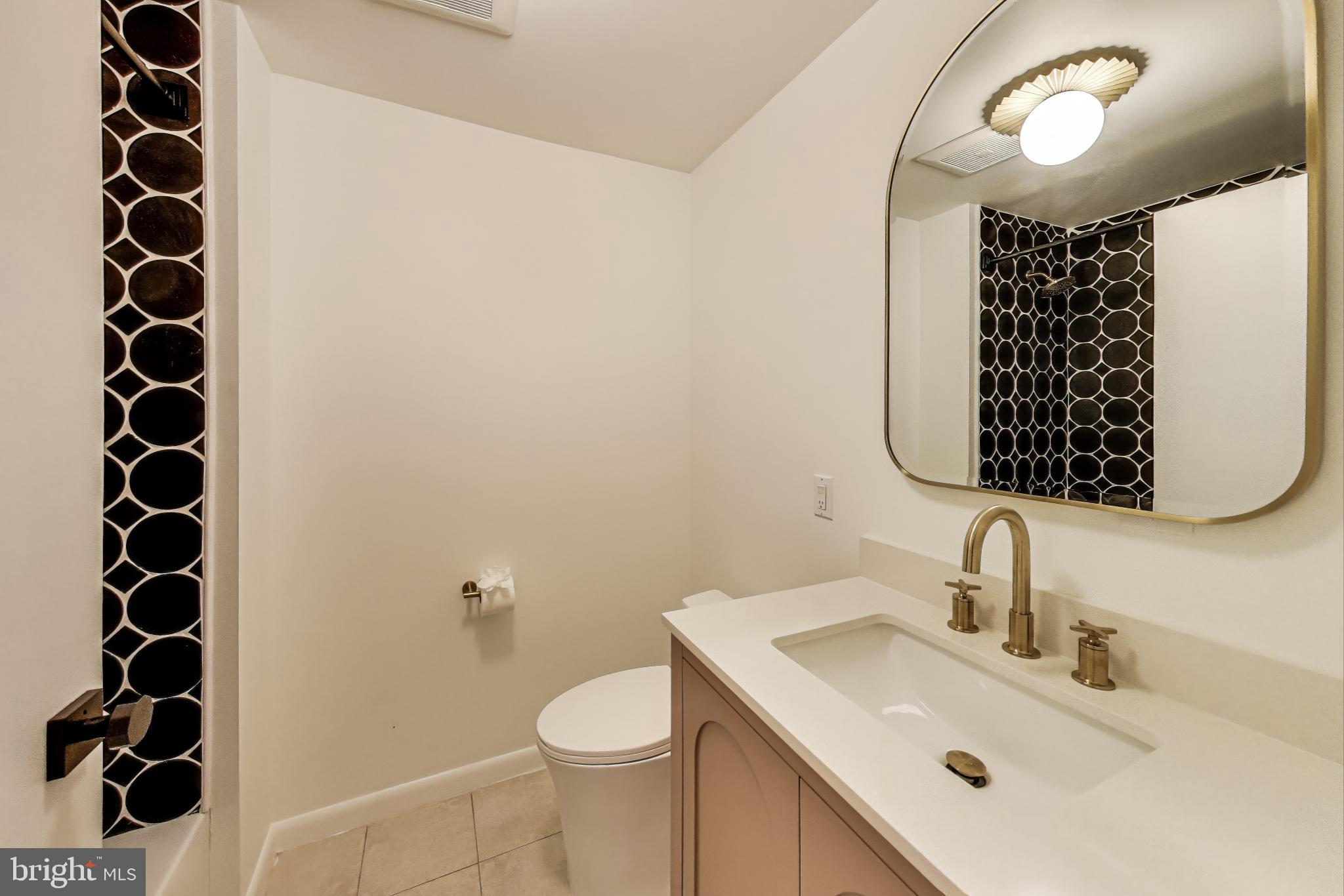 NEWPORT HILLS - Residential Lease