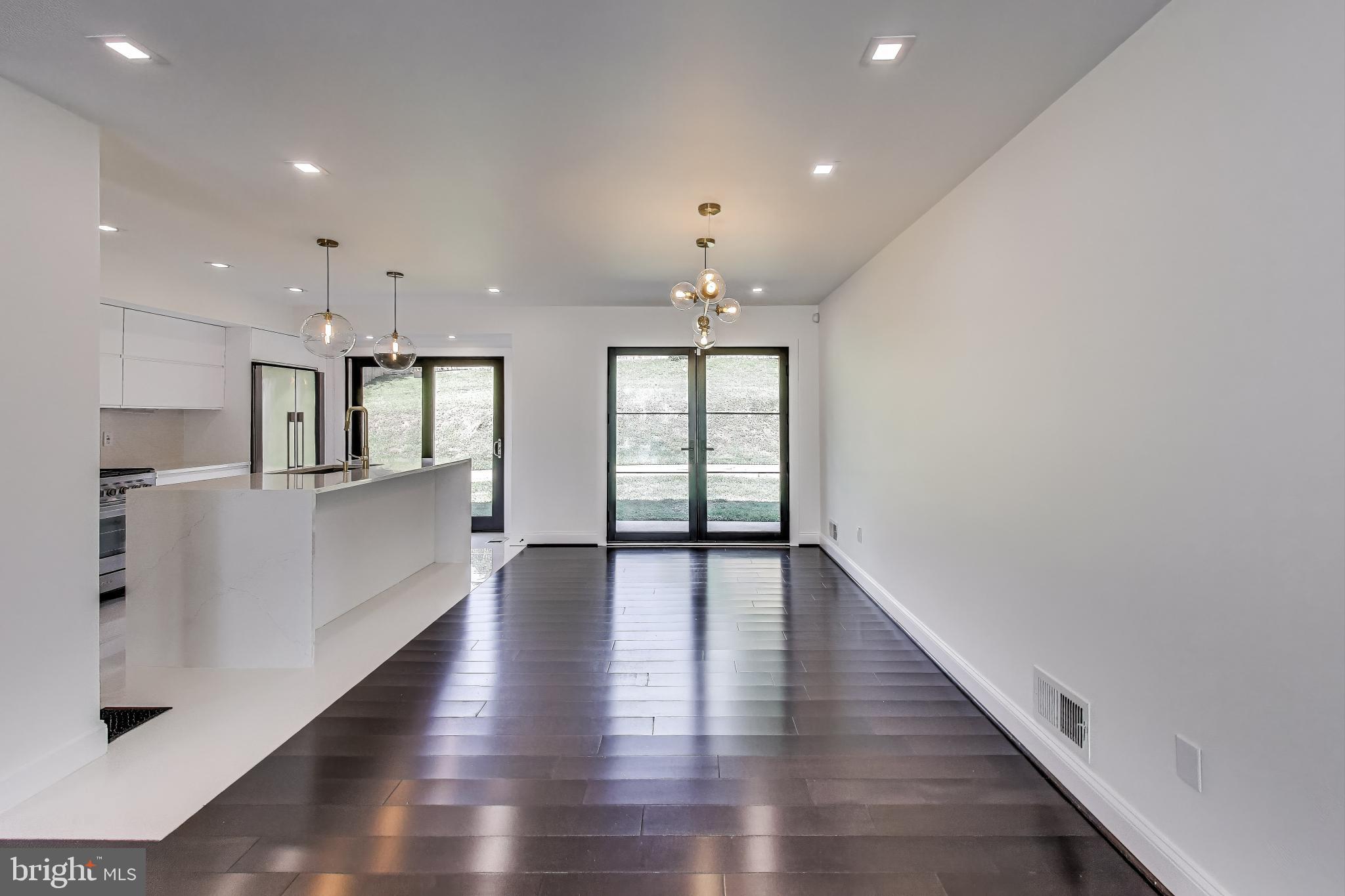 NEWPORT HILLS - Residential Lease