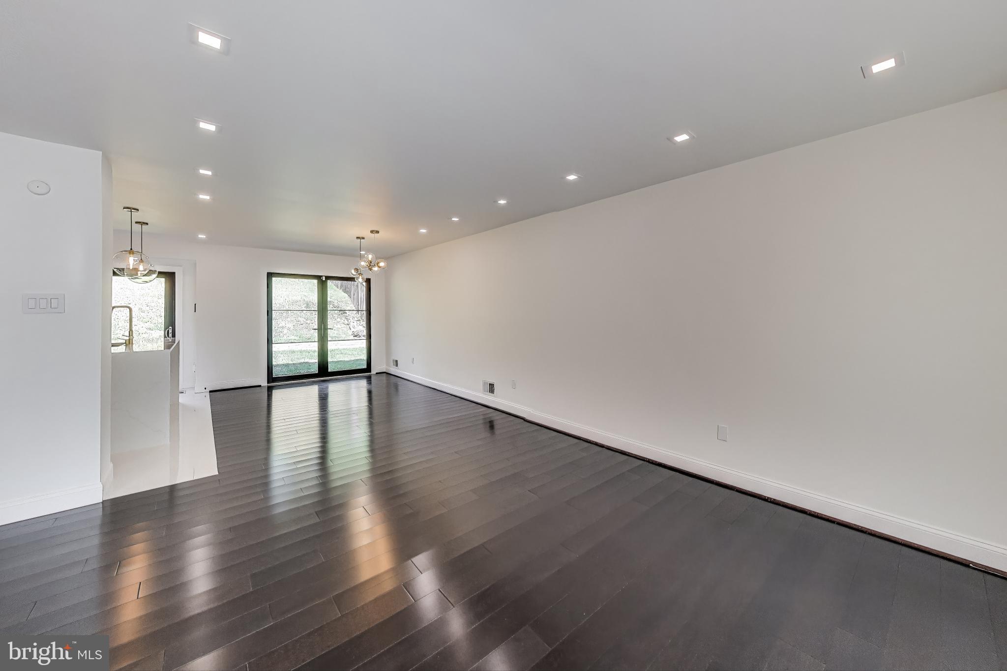 3715 ASTORIA ROAD