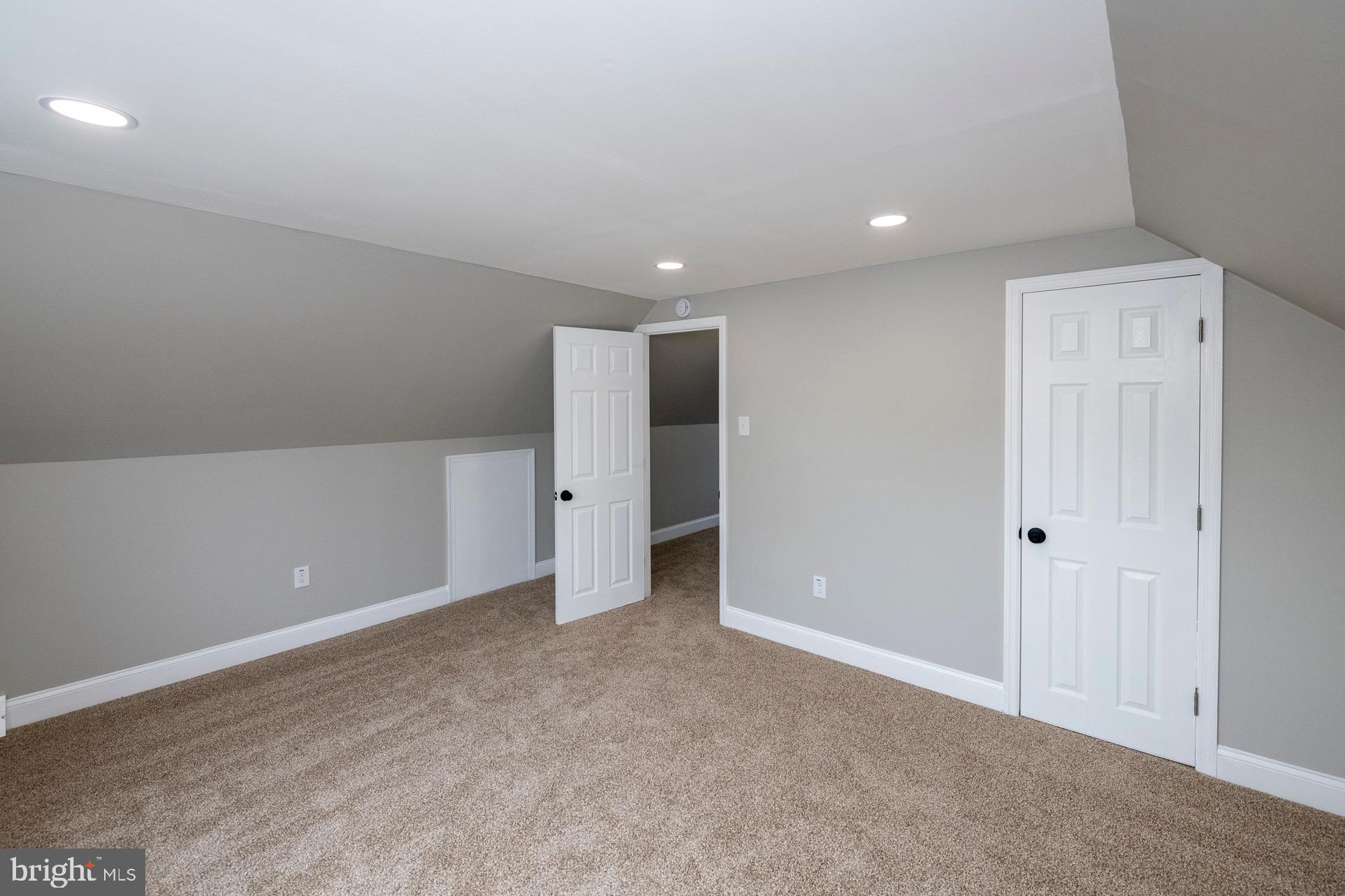 RIDLEY PARK - Residential