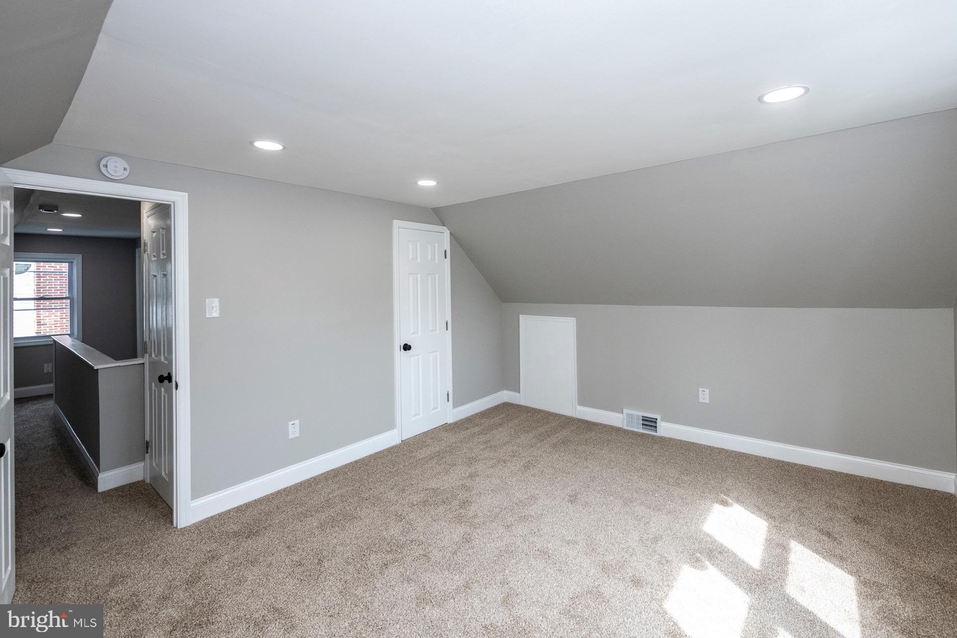 RIDLEY PARK - Residential