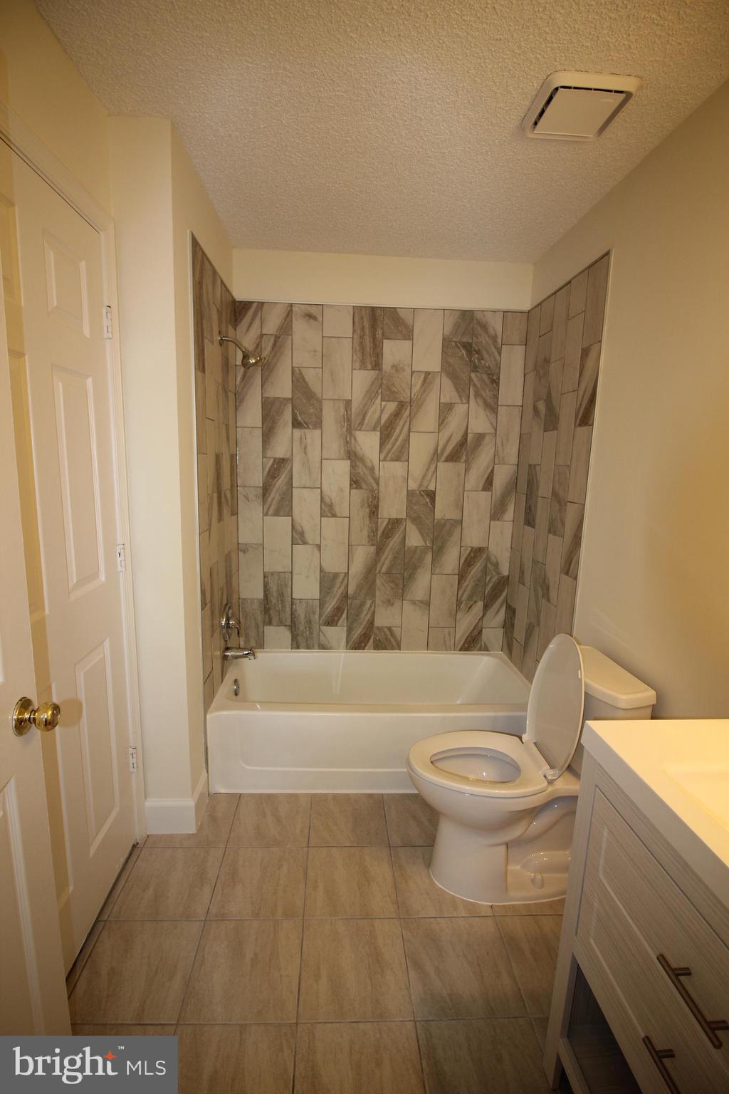 HEIGHTS AT PENDERBROOK - Residential