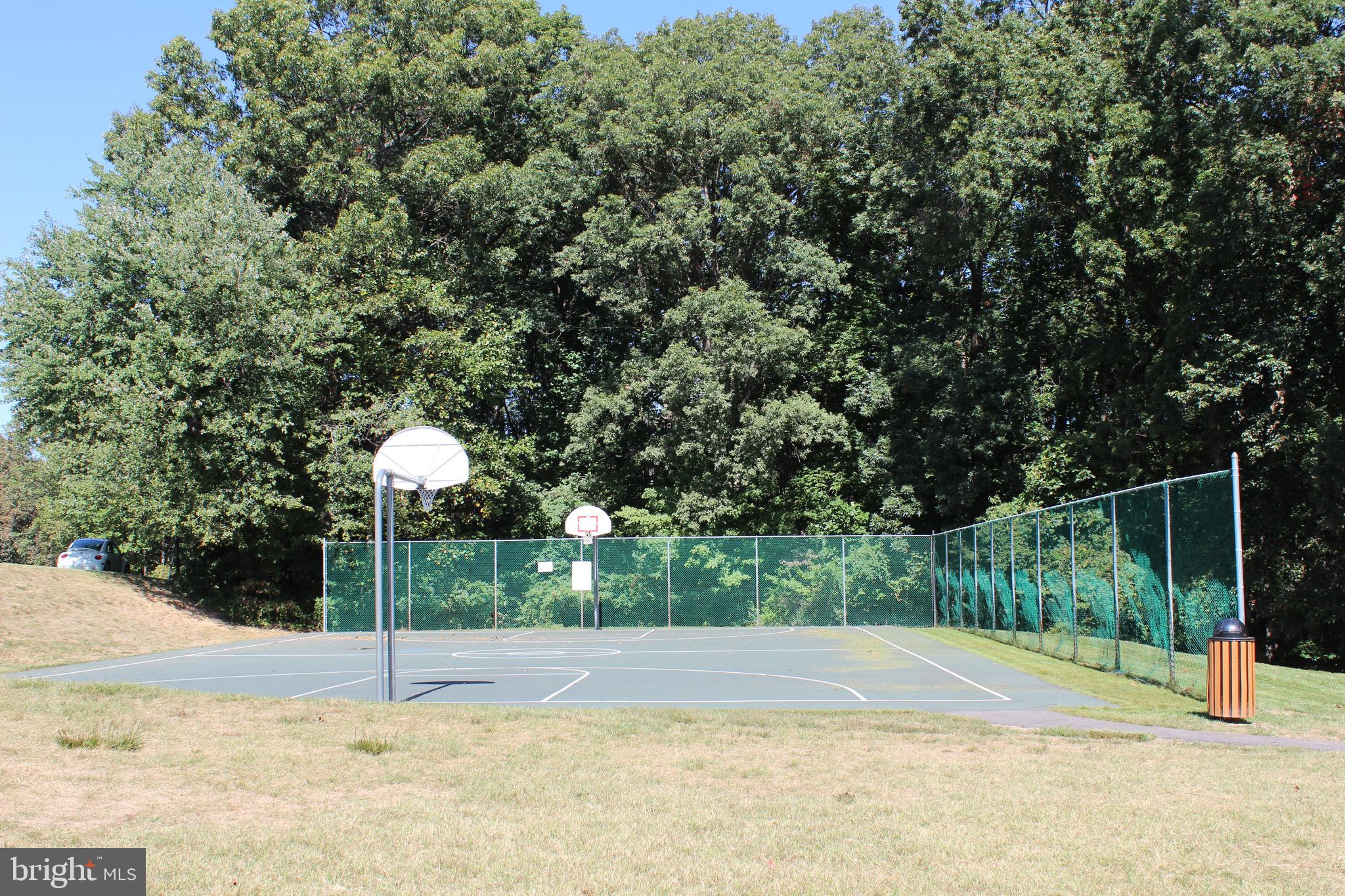 HEIGHTS AT PENDERBROOK - Residential