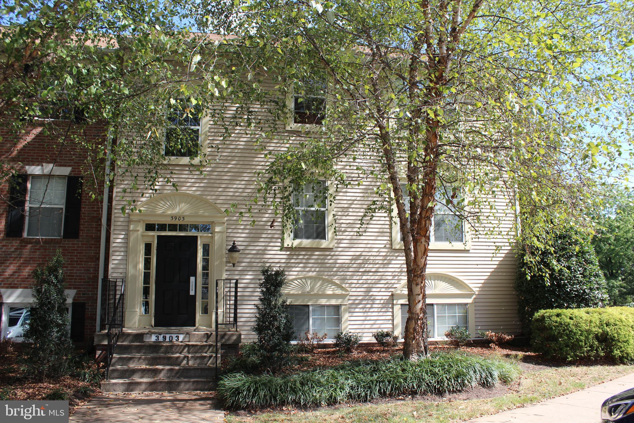 HEIGHTS AT PENDERBROOK - Residential