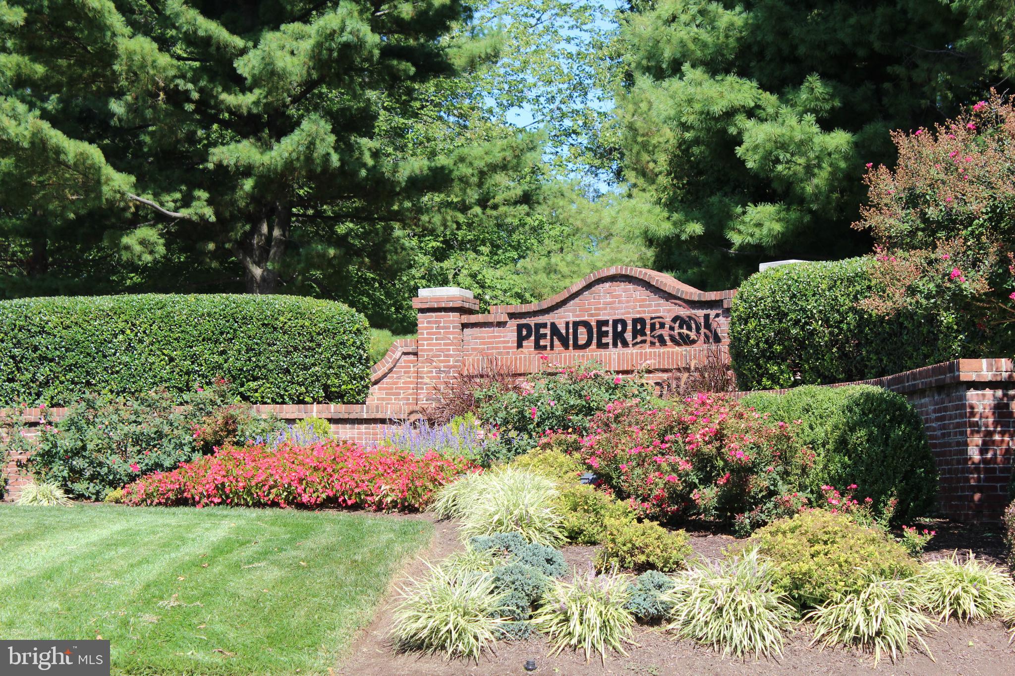 HEIGHTS AT PENDERBROOK - Residential