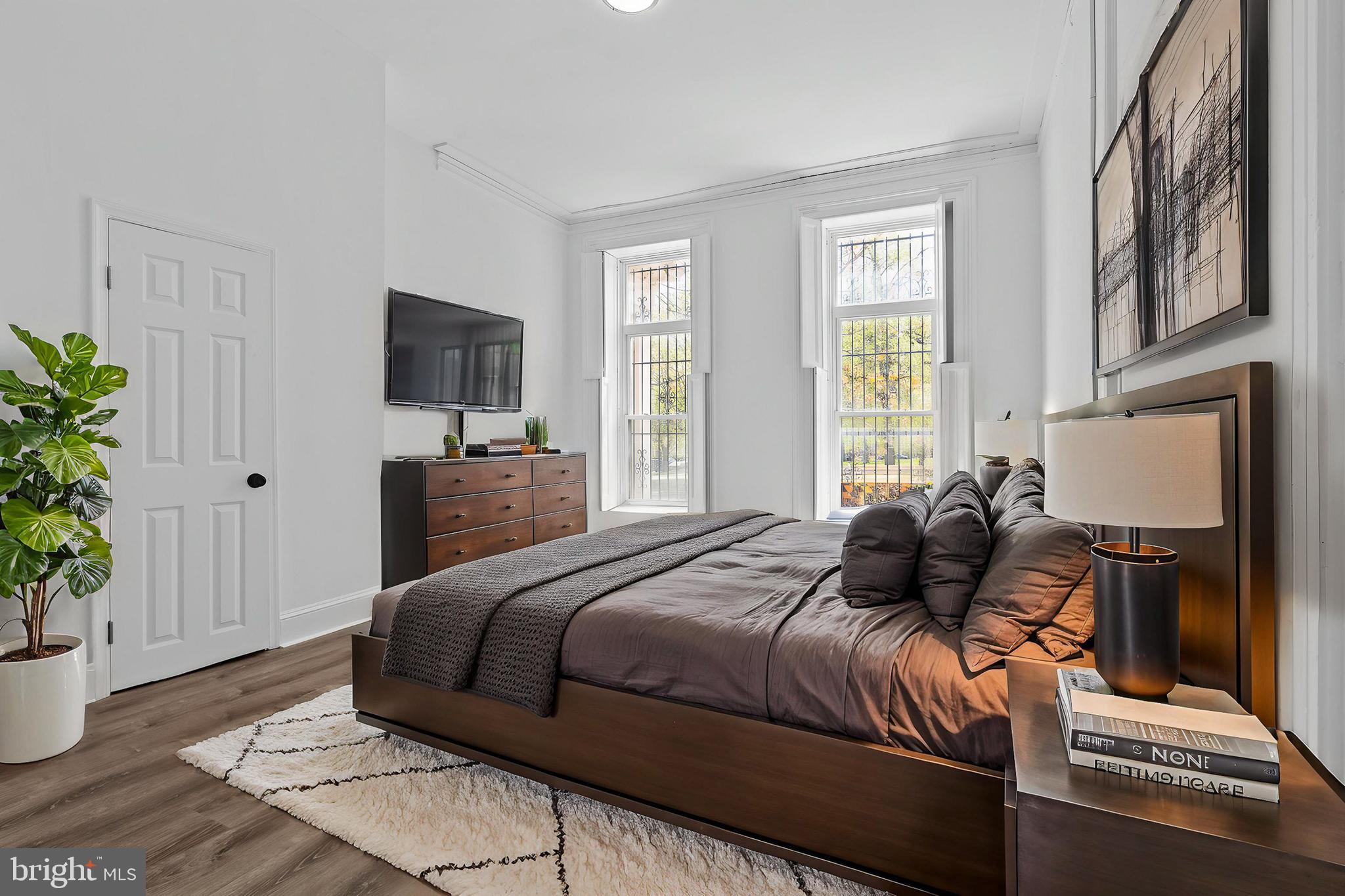 FRANKLIN SQUARE HISTORIC DISTRICT - Residential Lease