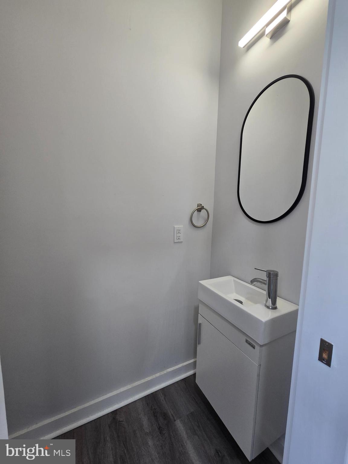 OLDE KENSINGTON - Residential Lease