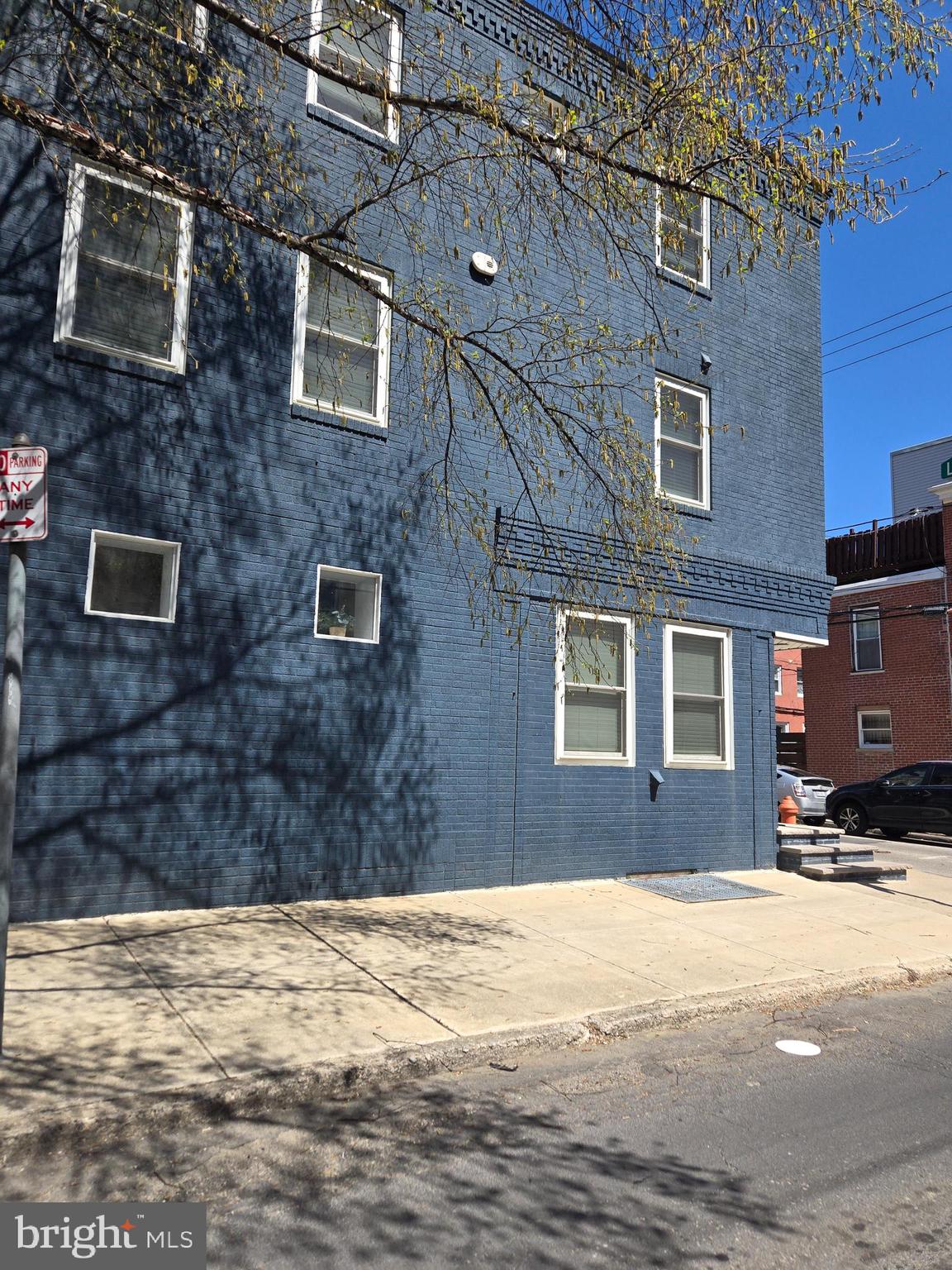 OLDE KENSINGTON - Residential Lease