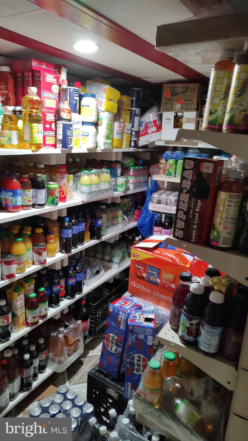 FELTONVILLE - Commercial Sale