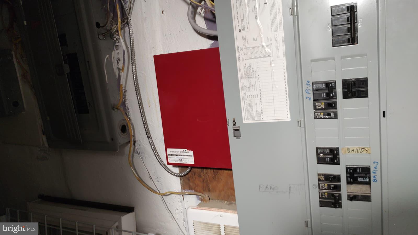 FELTONVILLE - Commercial Sale