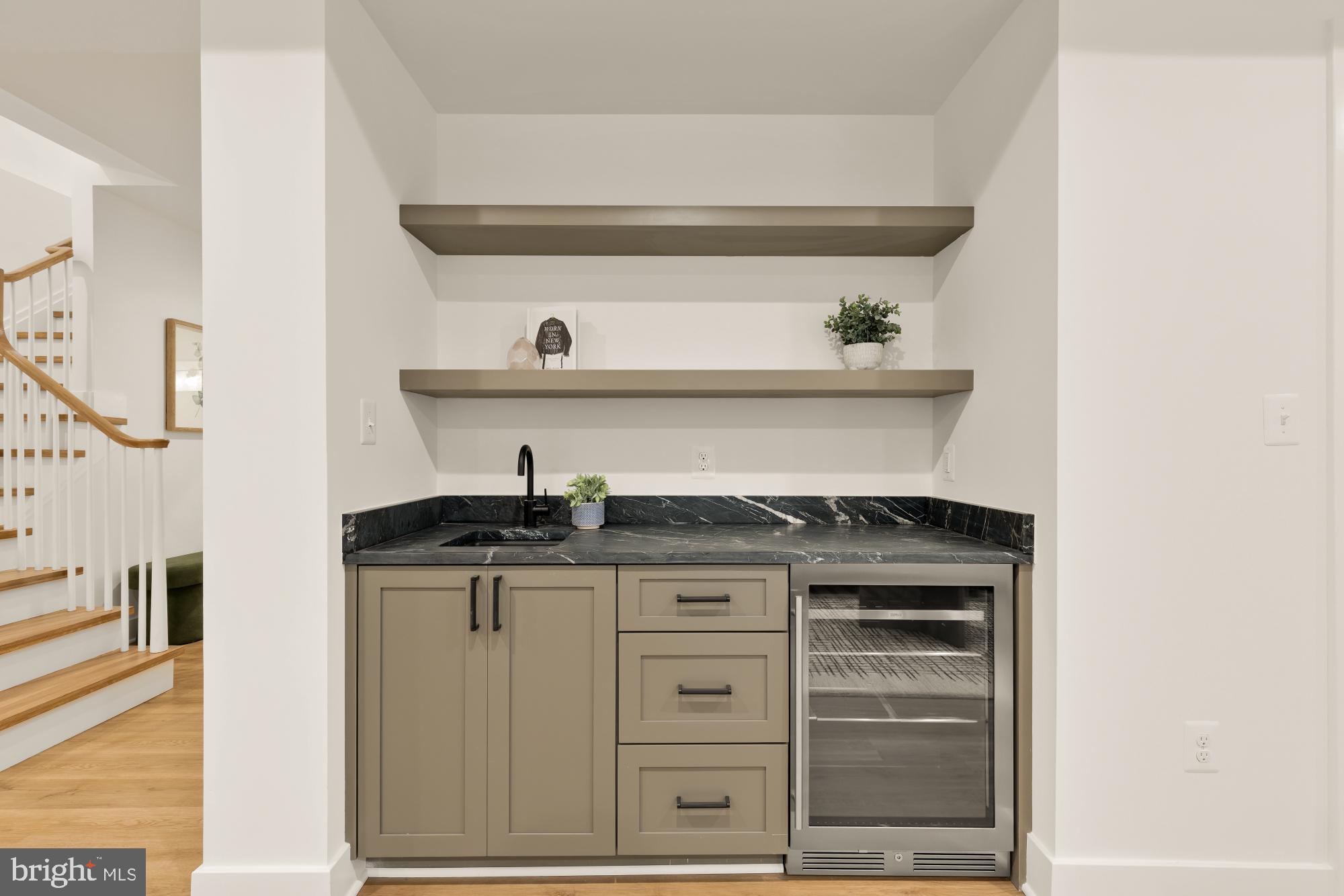 NORWOOD HEIGHTS - Residential