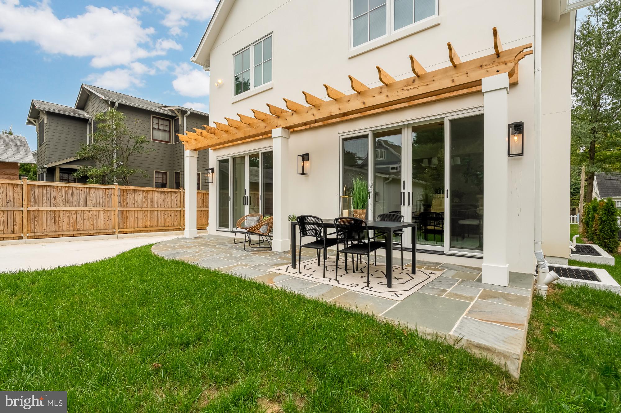 NORWOOD HEIGHTS - Residential