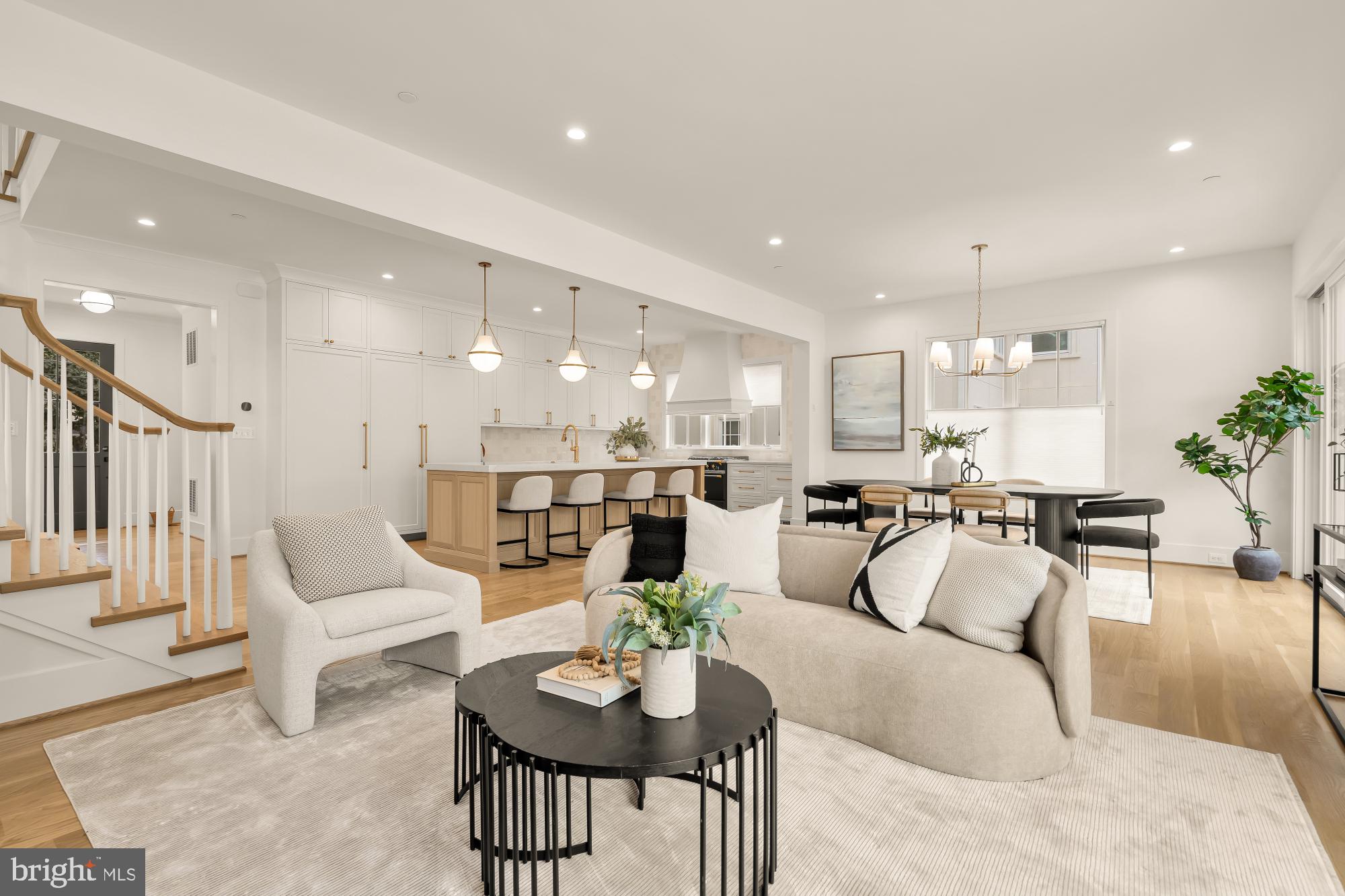 NORWOOD HEIGHTS - Residential