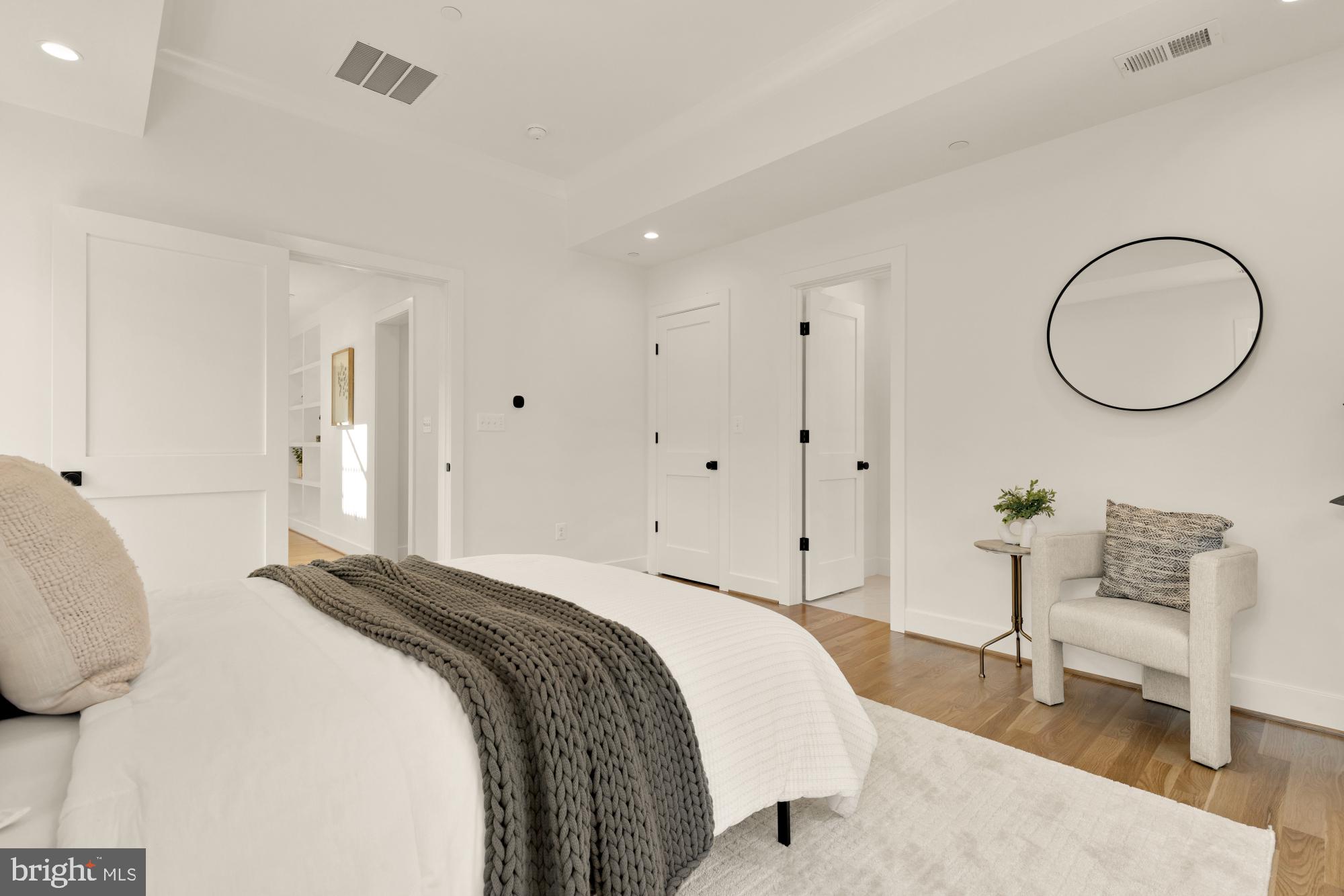 NORWOOD HEIGHTS - Residential