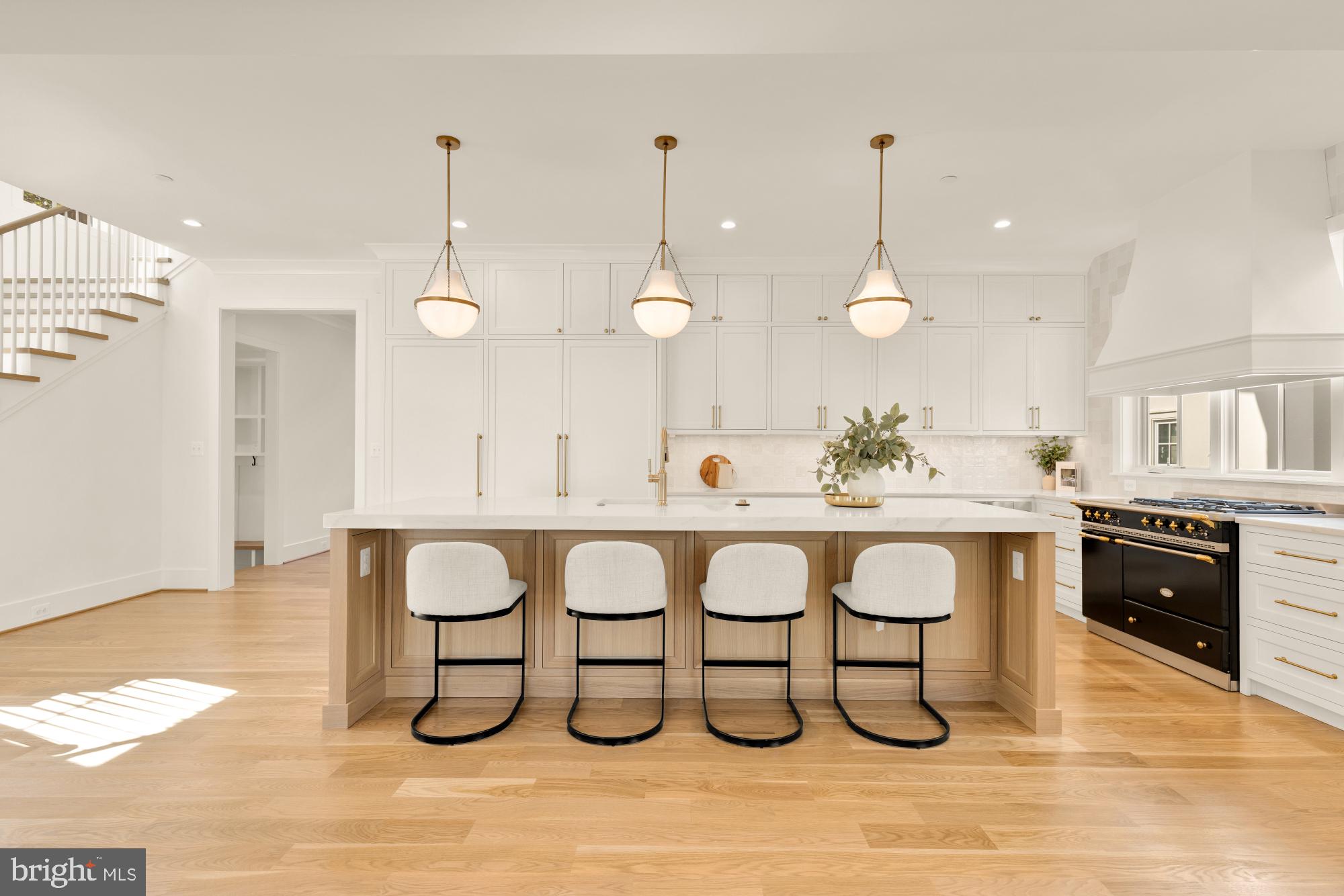 NORWOOD HEIGHTS - Residential