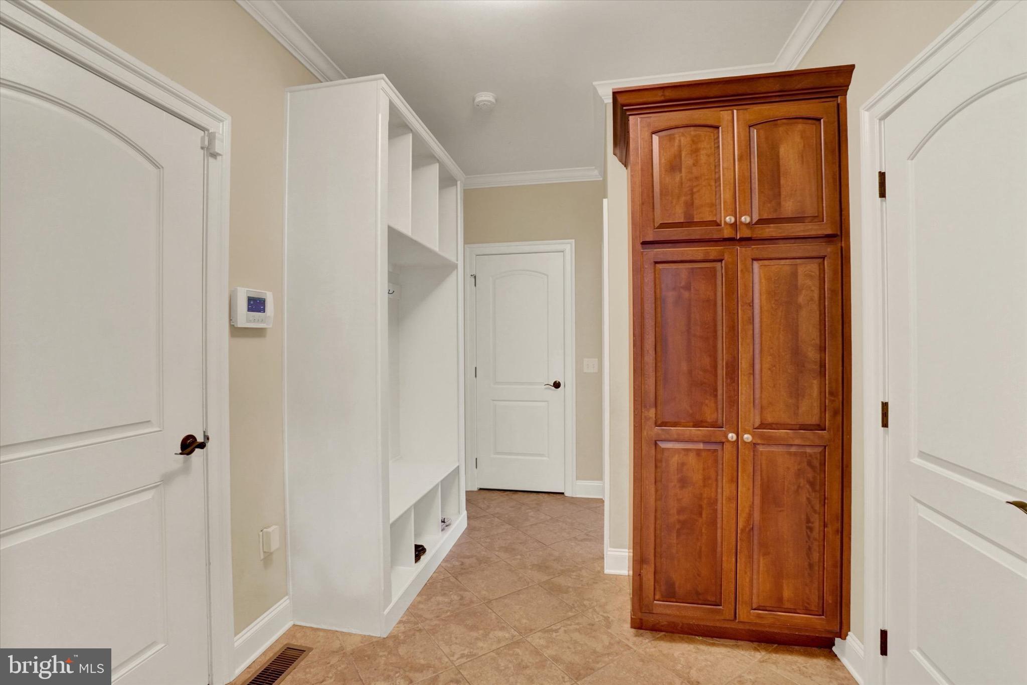 HAMPDEN SUMMIT - Residential