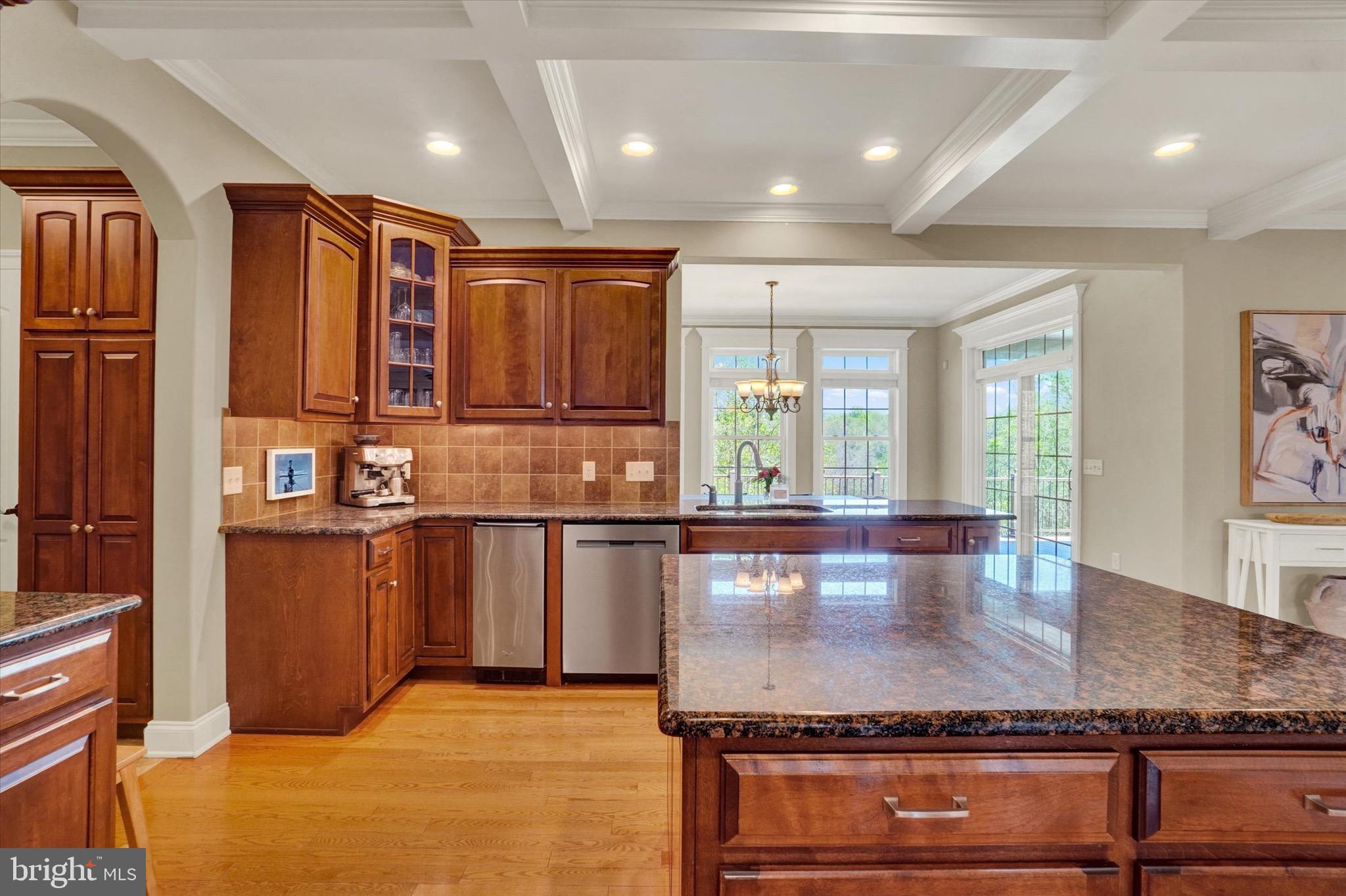 HAMPDEN SUMMIT - Residential