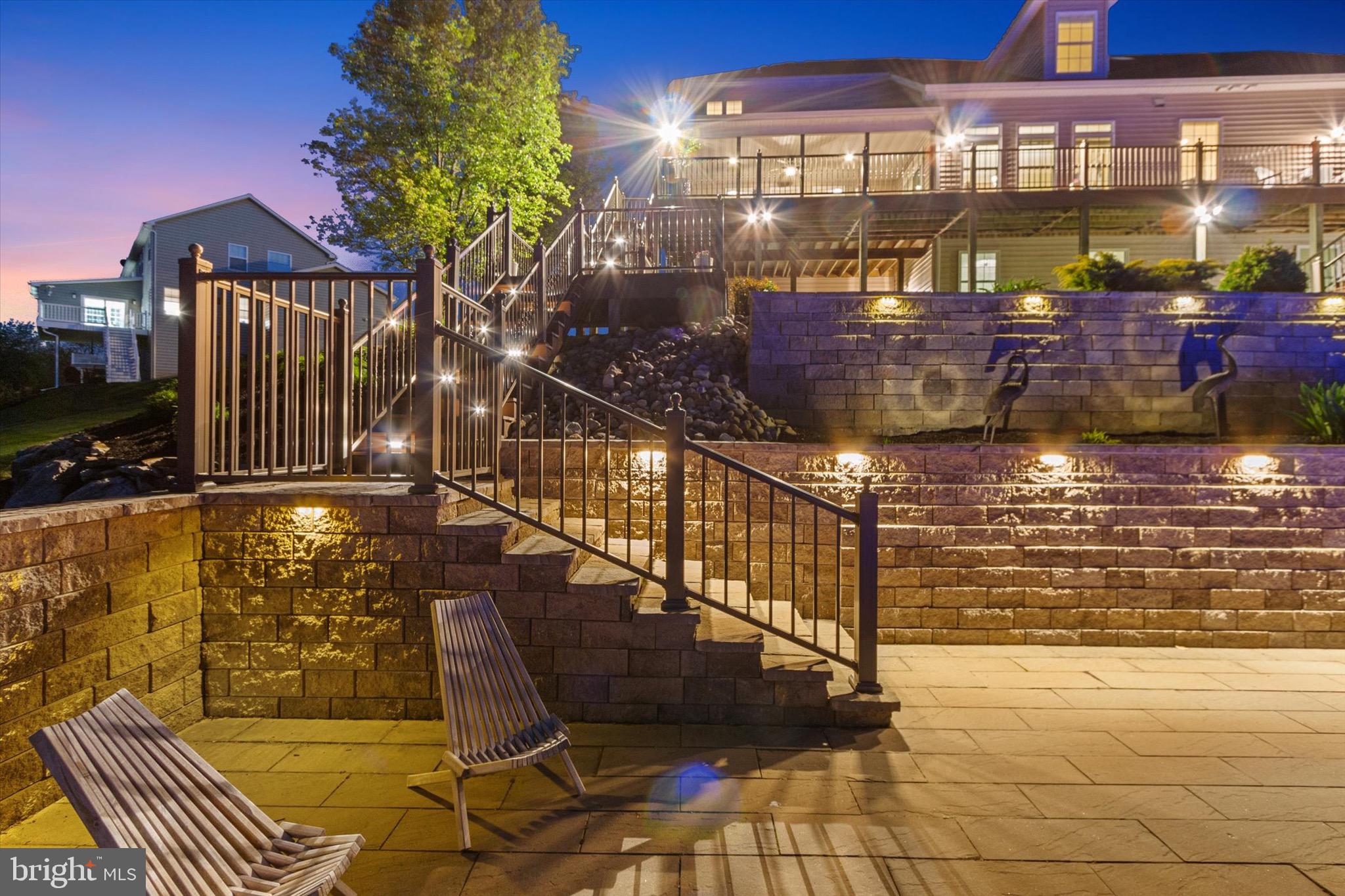 HAMPDEN SUMMIT - Residential