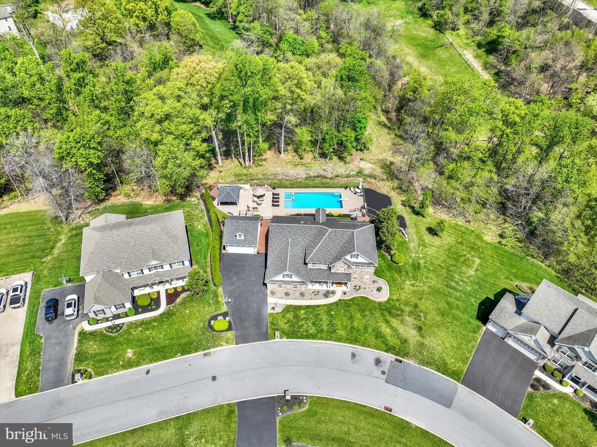 HAMPDEN SUMMIT - Residential