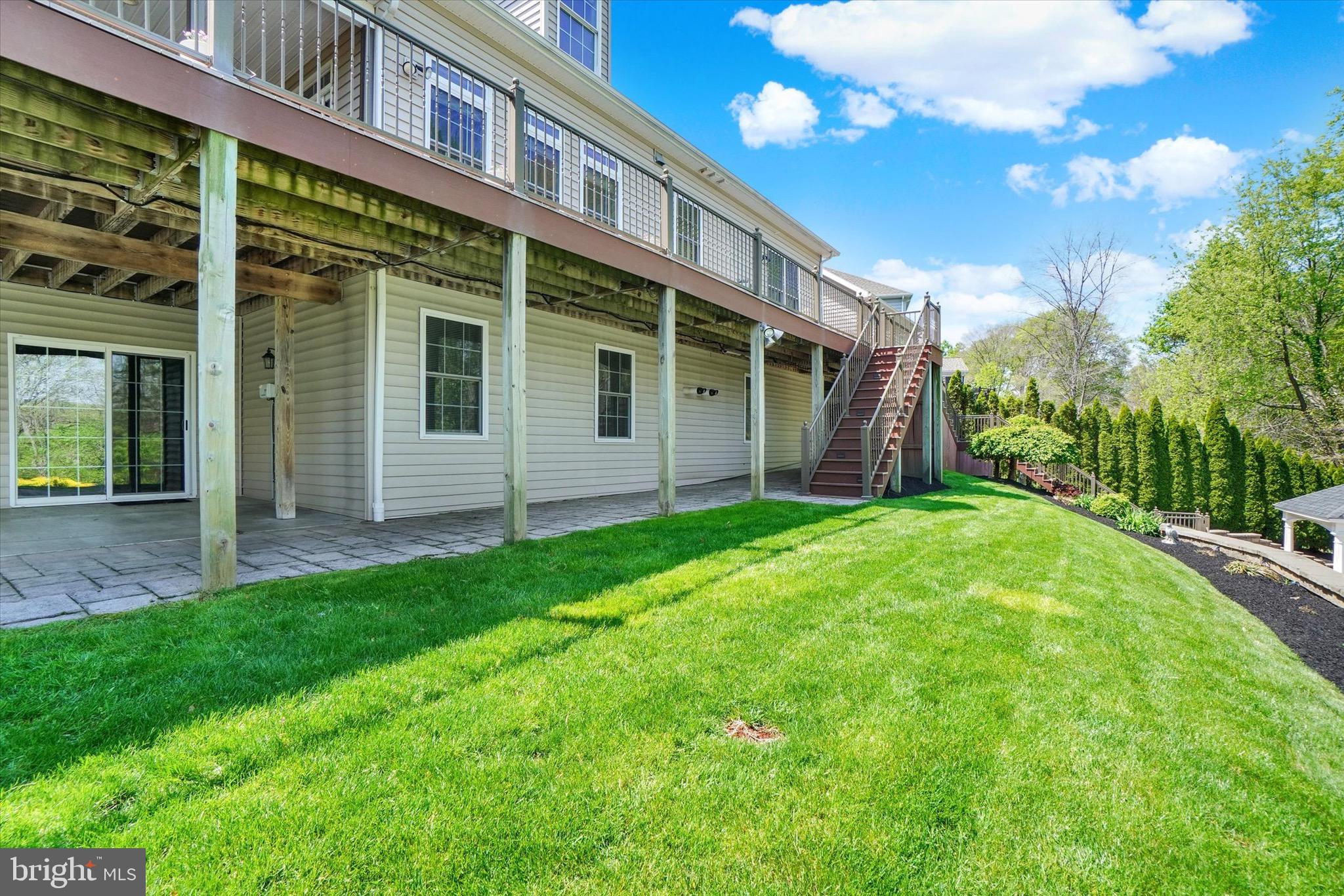 HAMPDEN SUMMIT - Residential