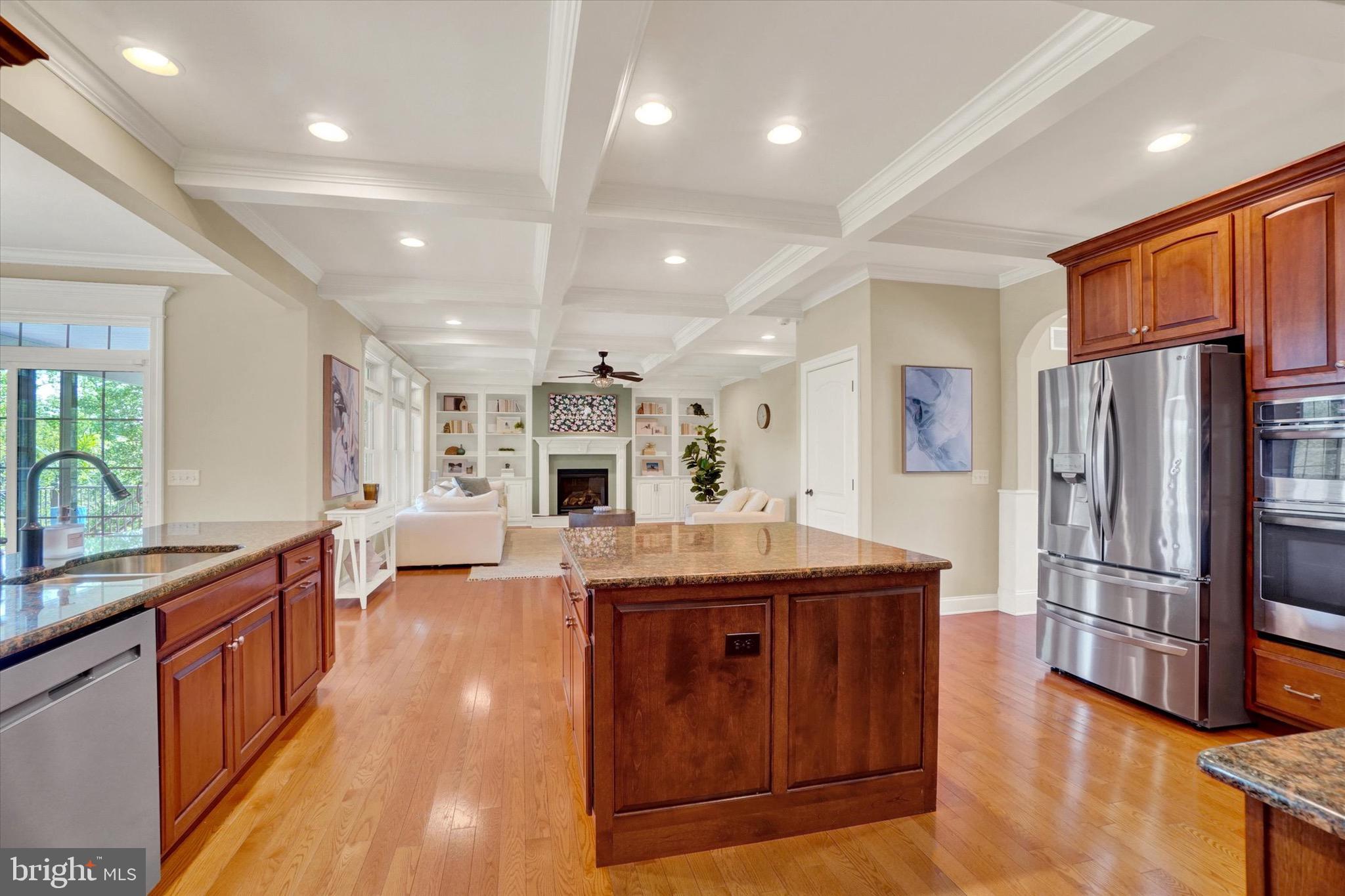 HAMPDEN SUMMIT - Residential