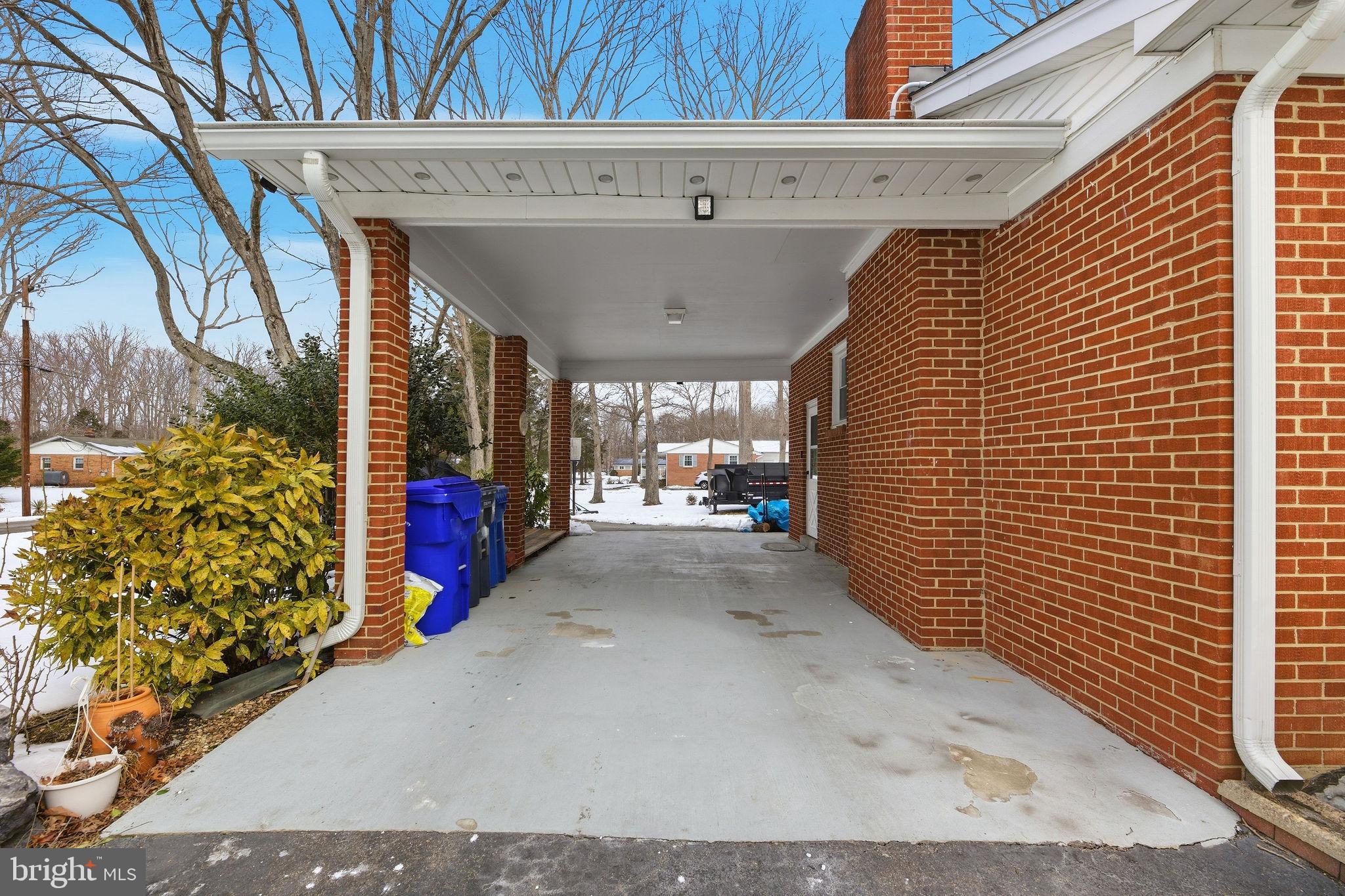 WARRLINDA VILLAGE - Residential