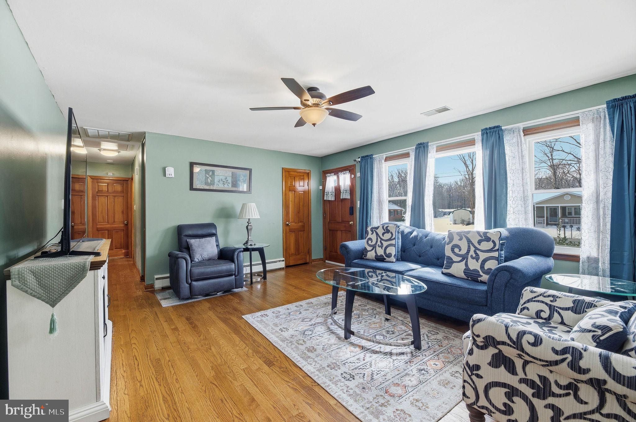 WARRLINDA VILLAGE - Residential