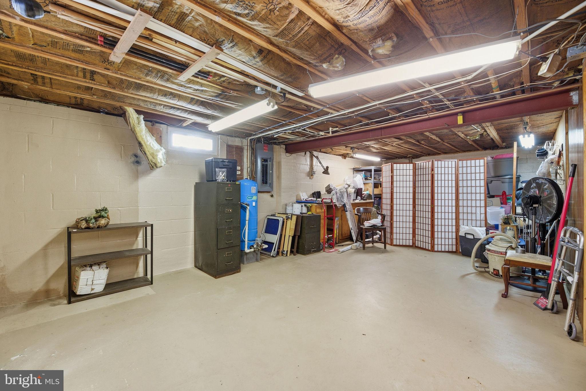 WARRLINDA VILLAGE - Residential