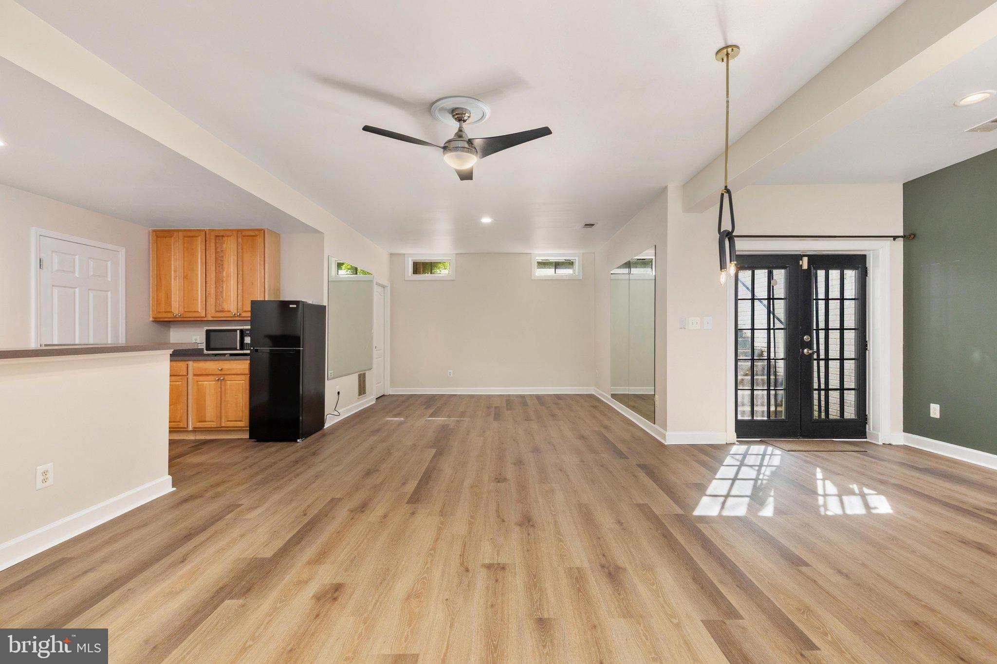 7216 WHITE HOUSE DRIVE