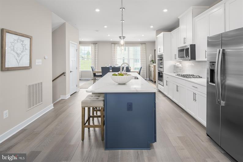 WESTSIDE - Residential