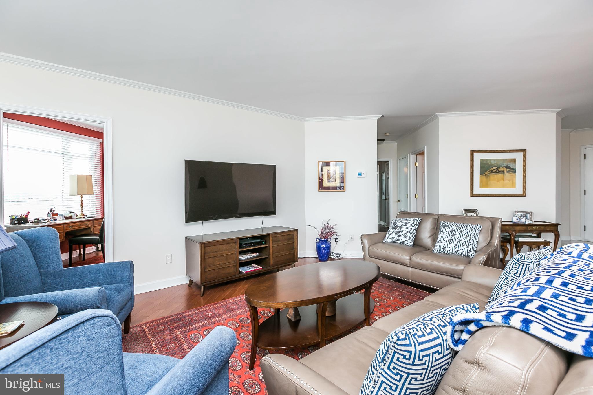 HARBORVIEW CONDOMINIUMS - Residential