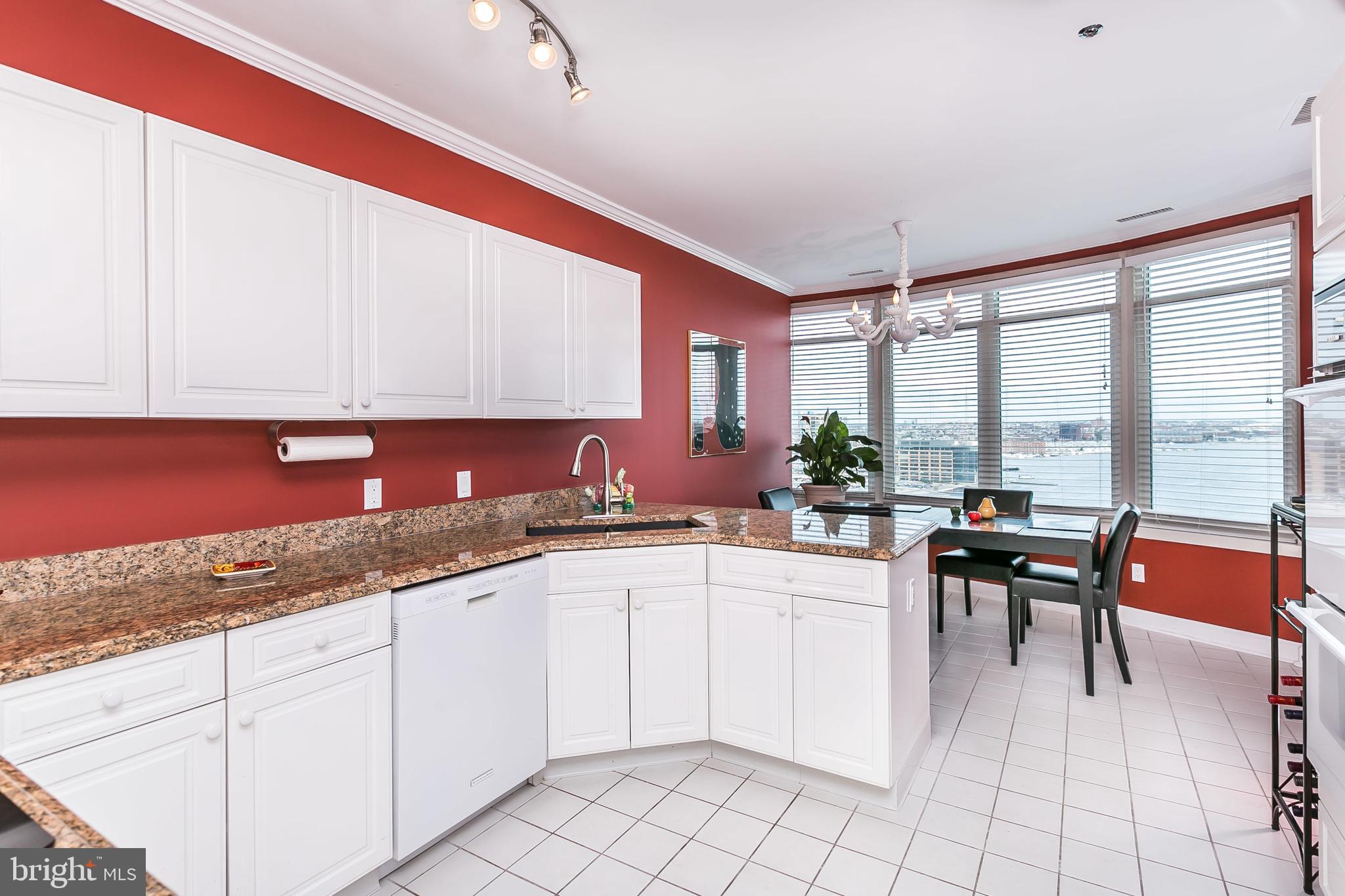 HARBORVIEW CONDOMINIUMS - Residential