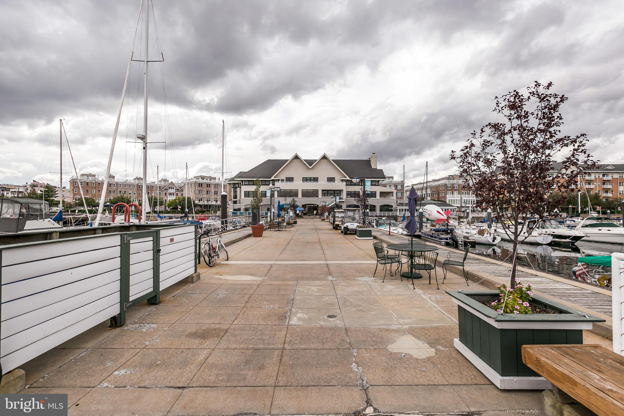 HARBORVIEW CONDOMINIUMS - Residential