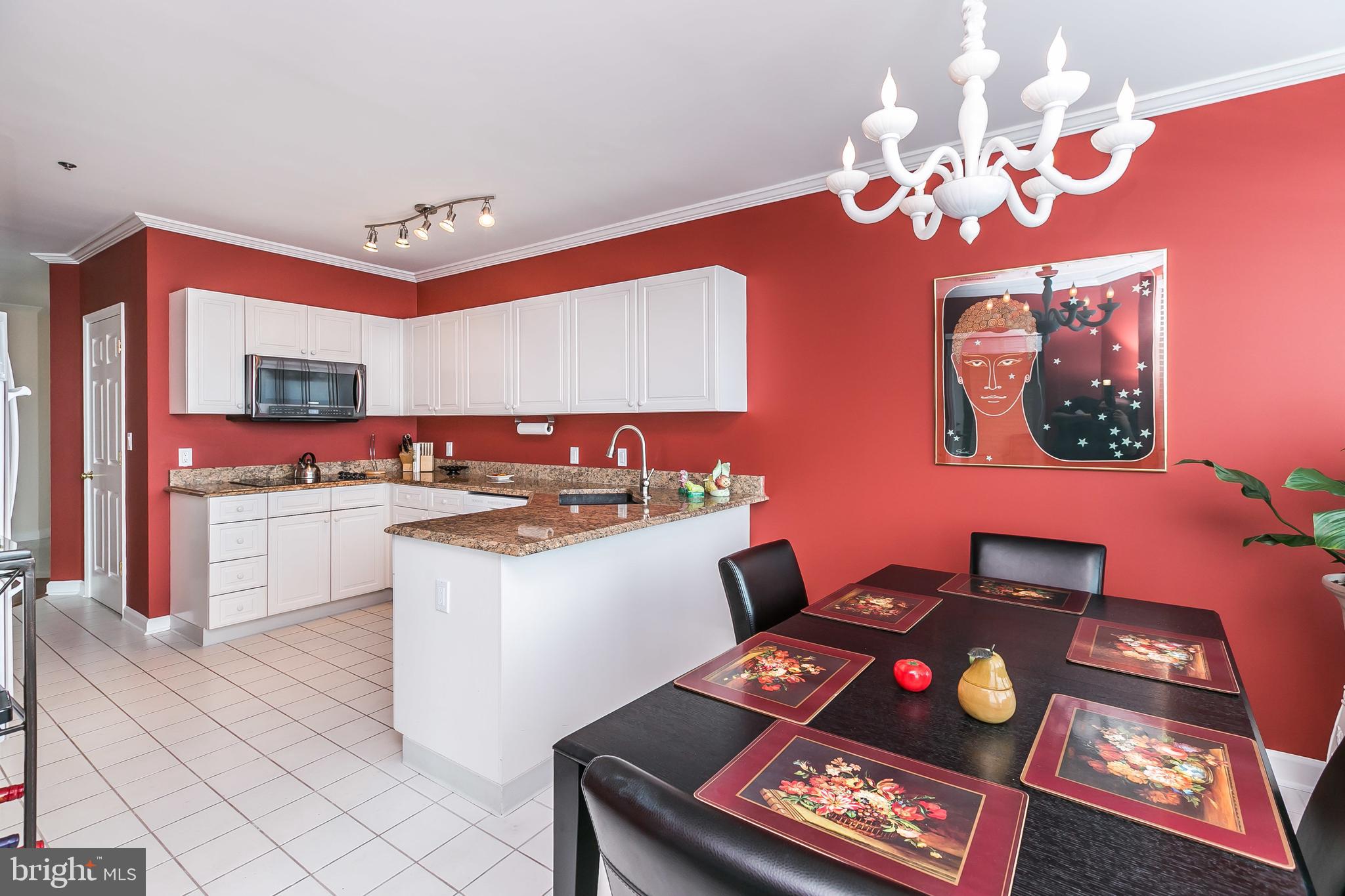 HARBORVIEW CONDOMINIUMS - Residential