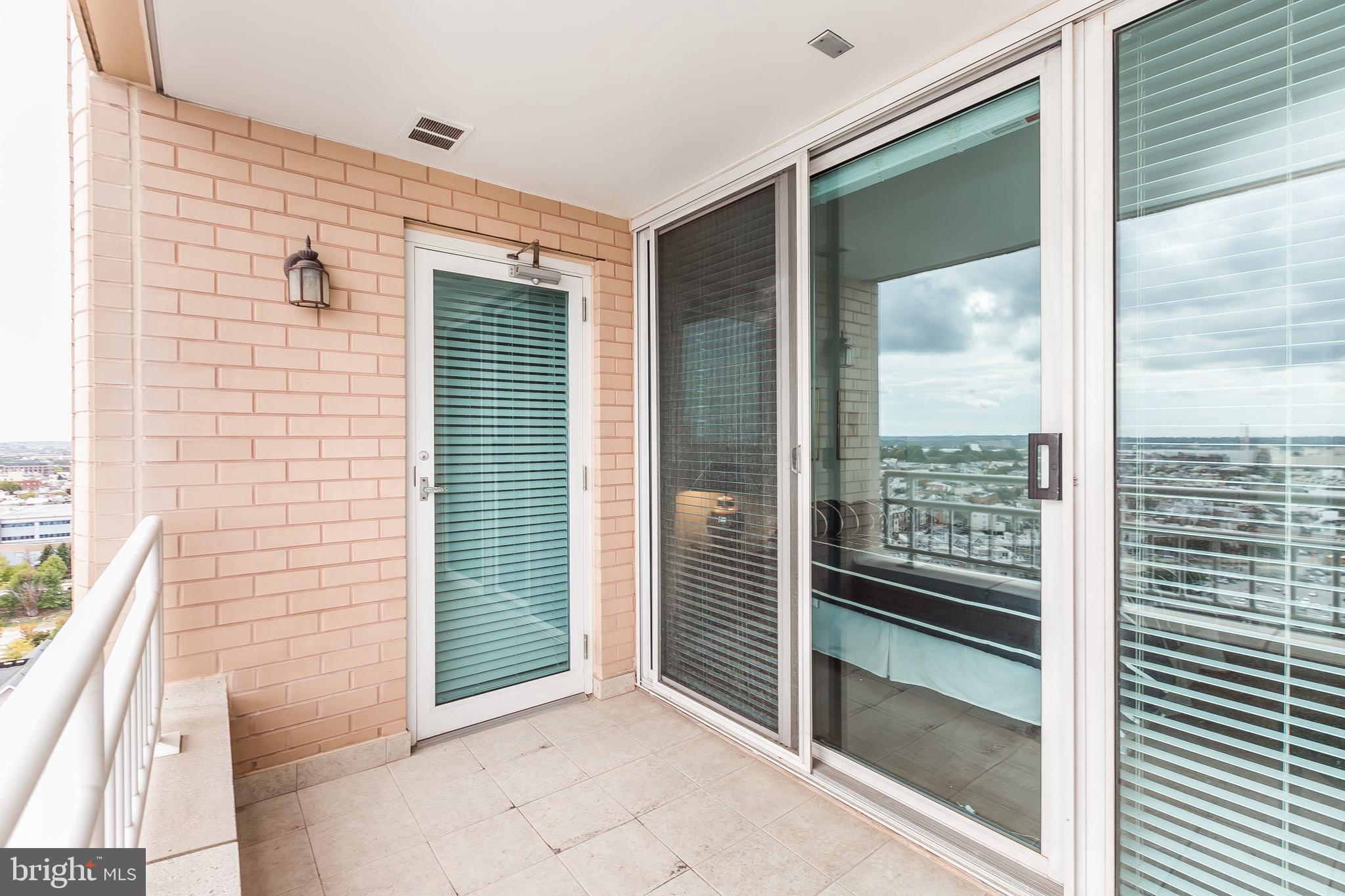 HARBORVIEW CONDOMINIUMS - Residential