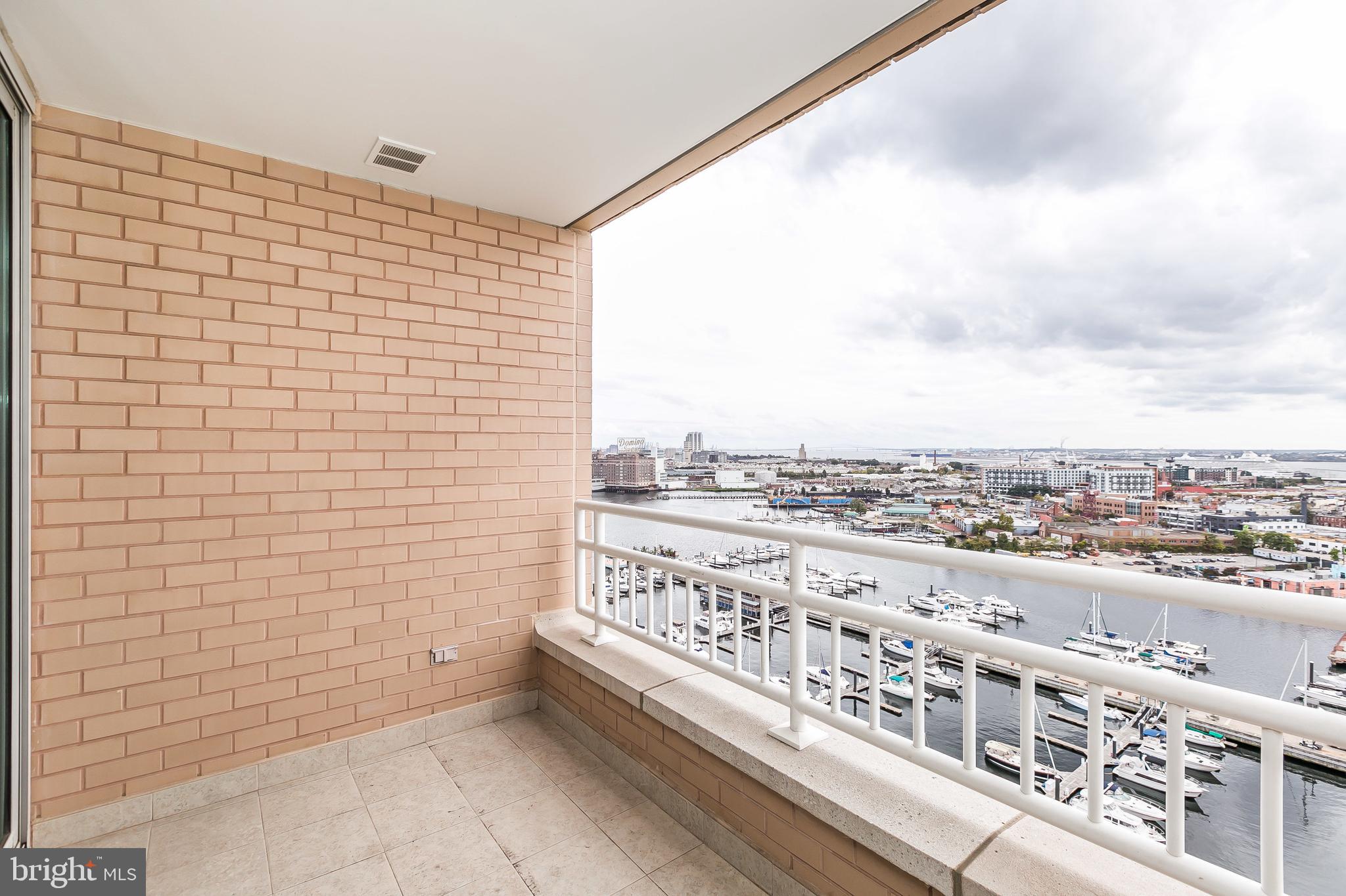 HARBORVIEW CONDOMINIUMS - Residential