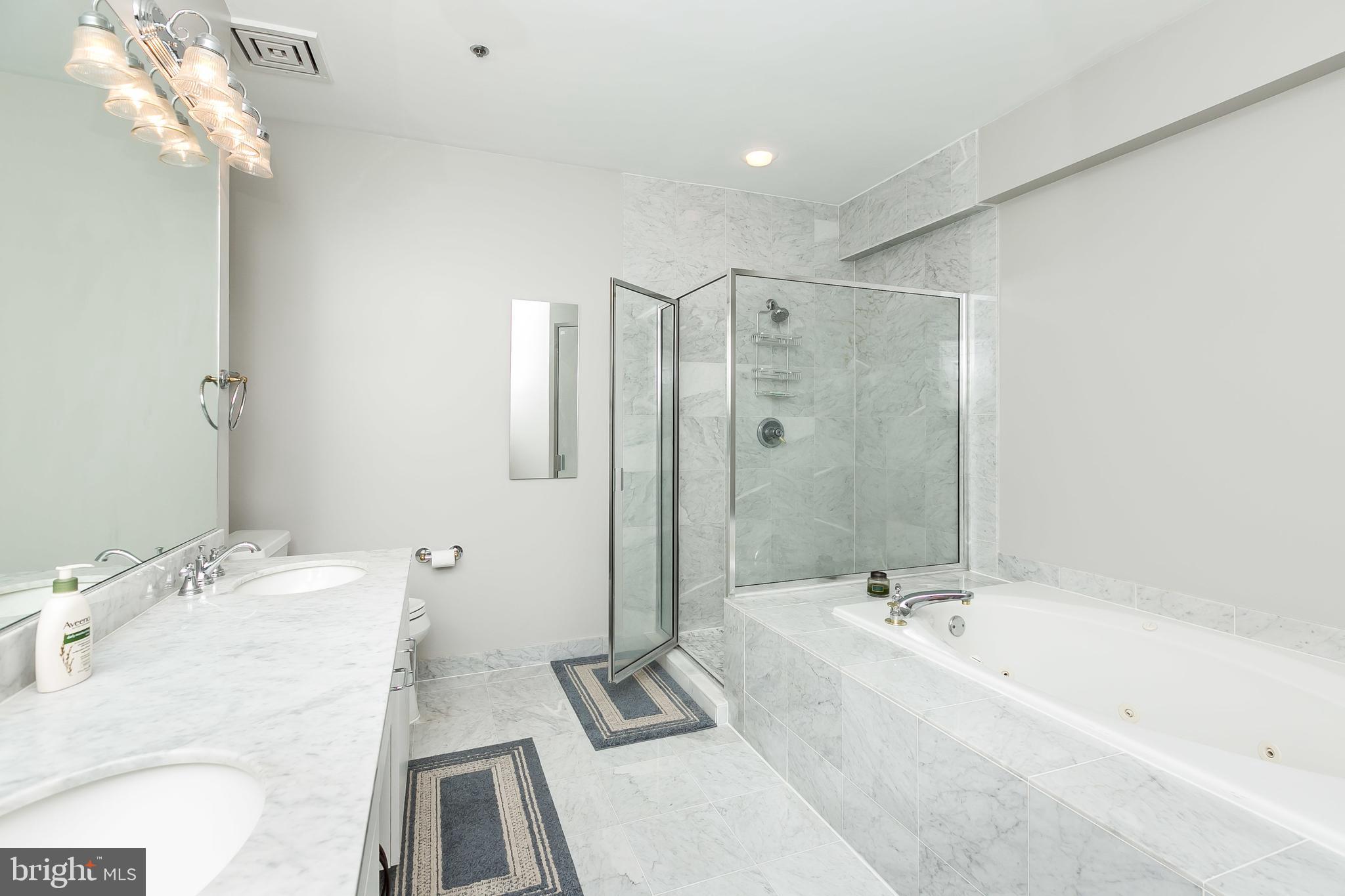 HARBORVIEW CONDOMINIUMS - Residential