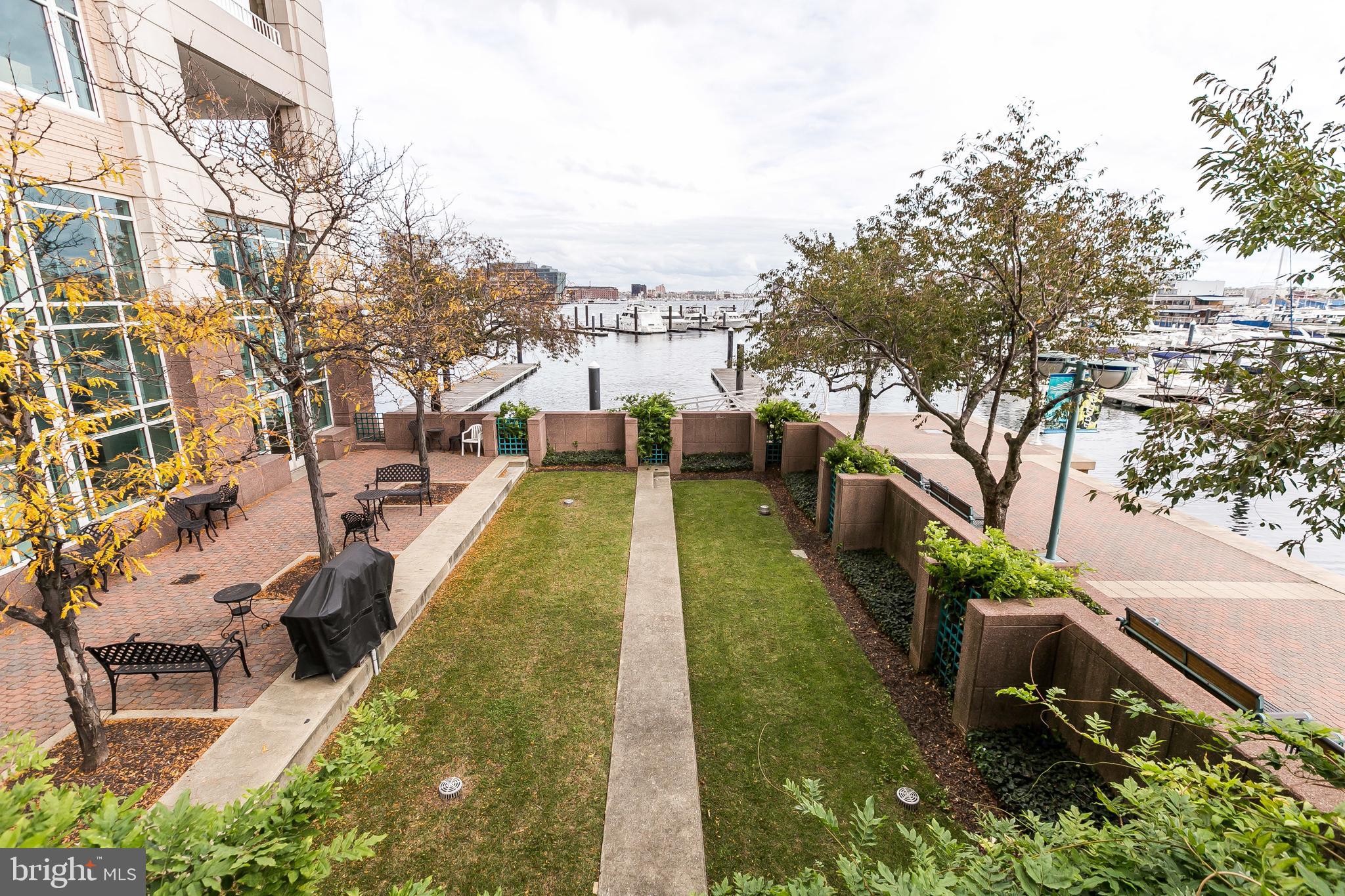 HARBORVIEW CONDOMINIUMS - Residential