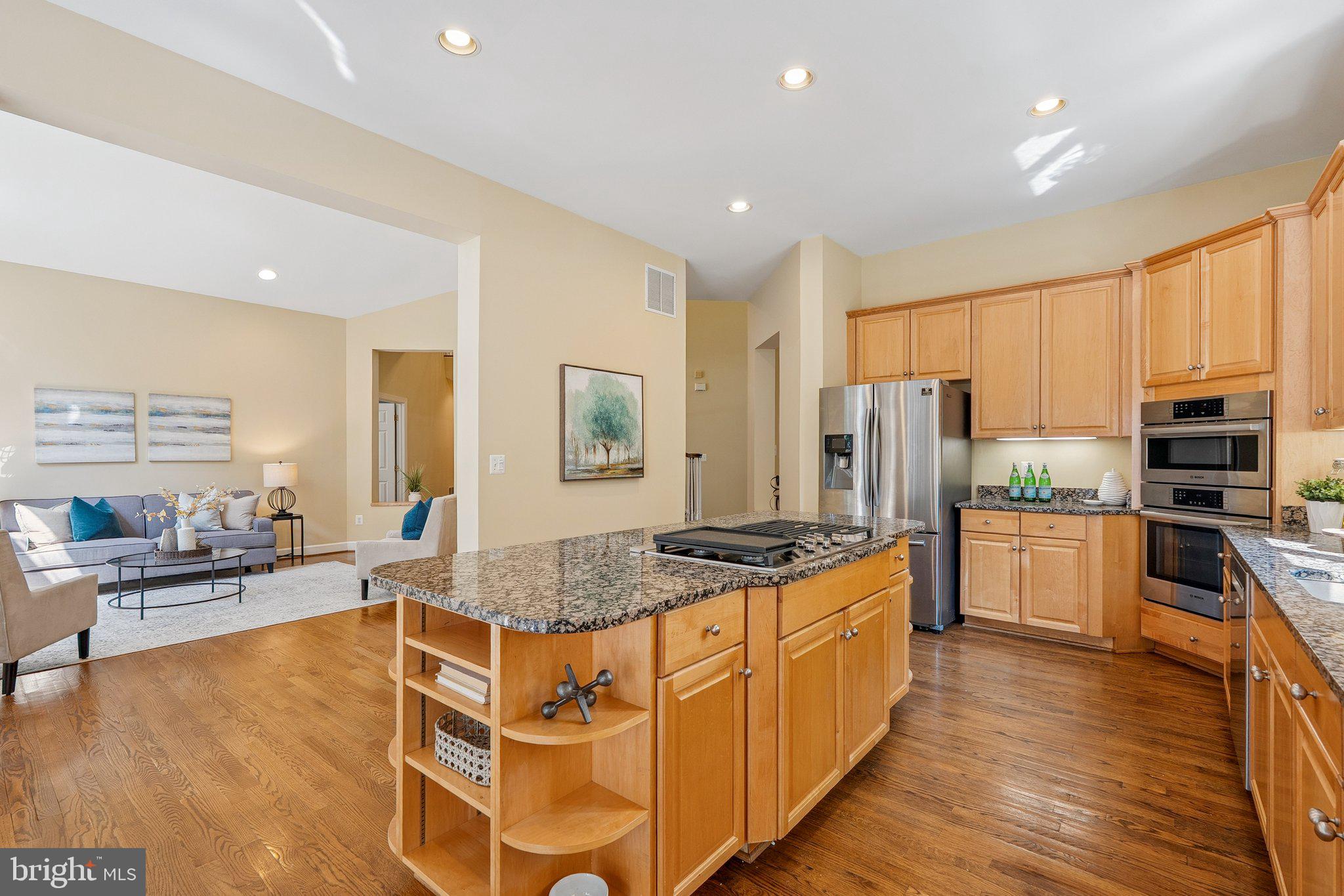 POTOMAC REGENCY - Residential