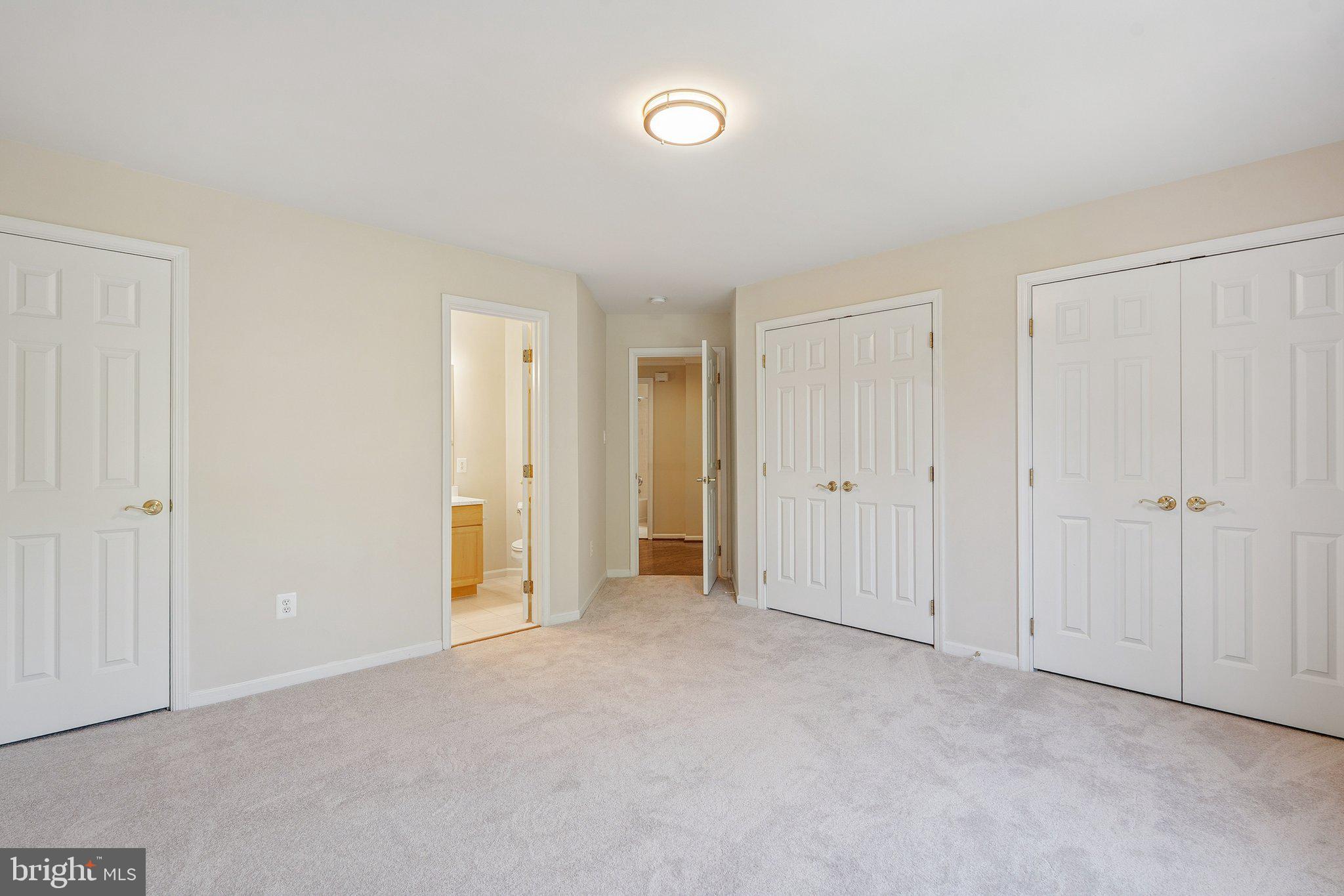 POTOMAC REGENCY - Residential