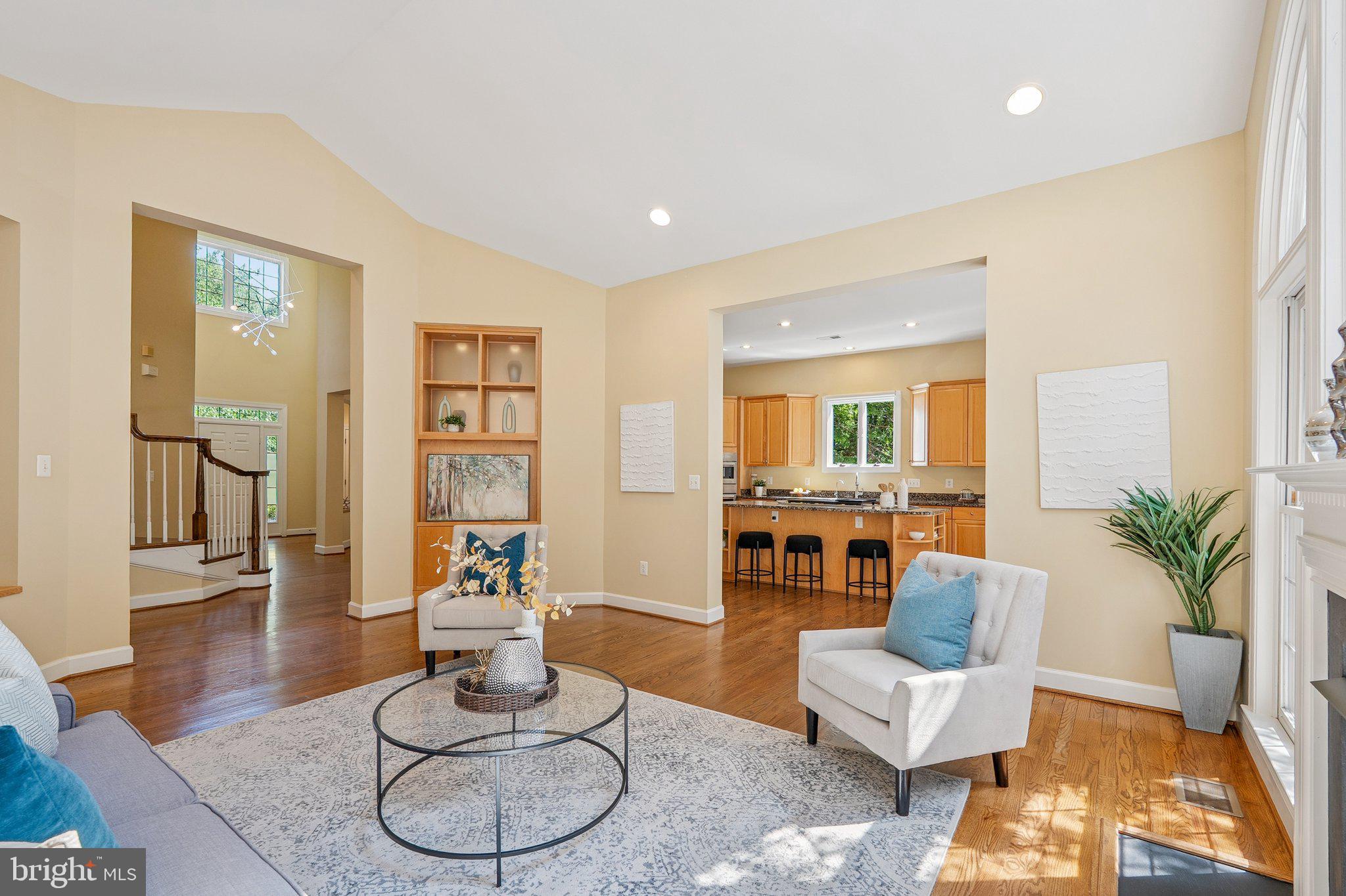 POTOMAC REGENCY - Residential